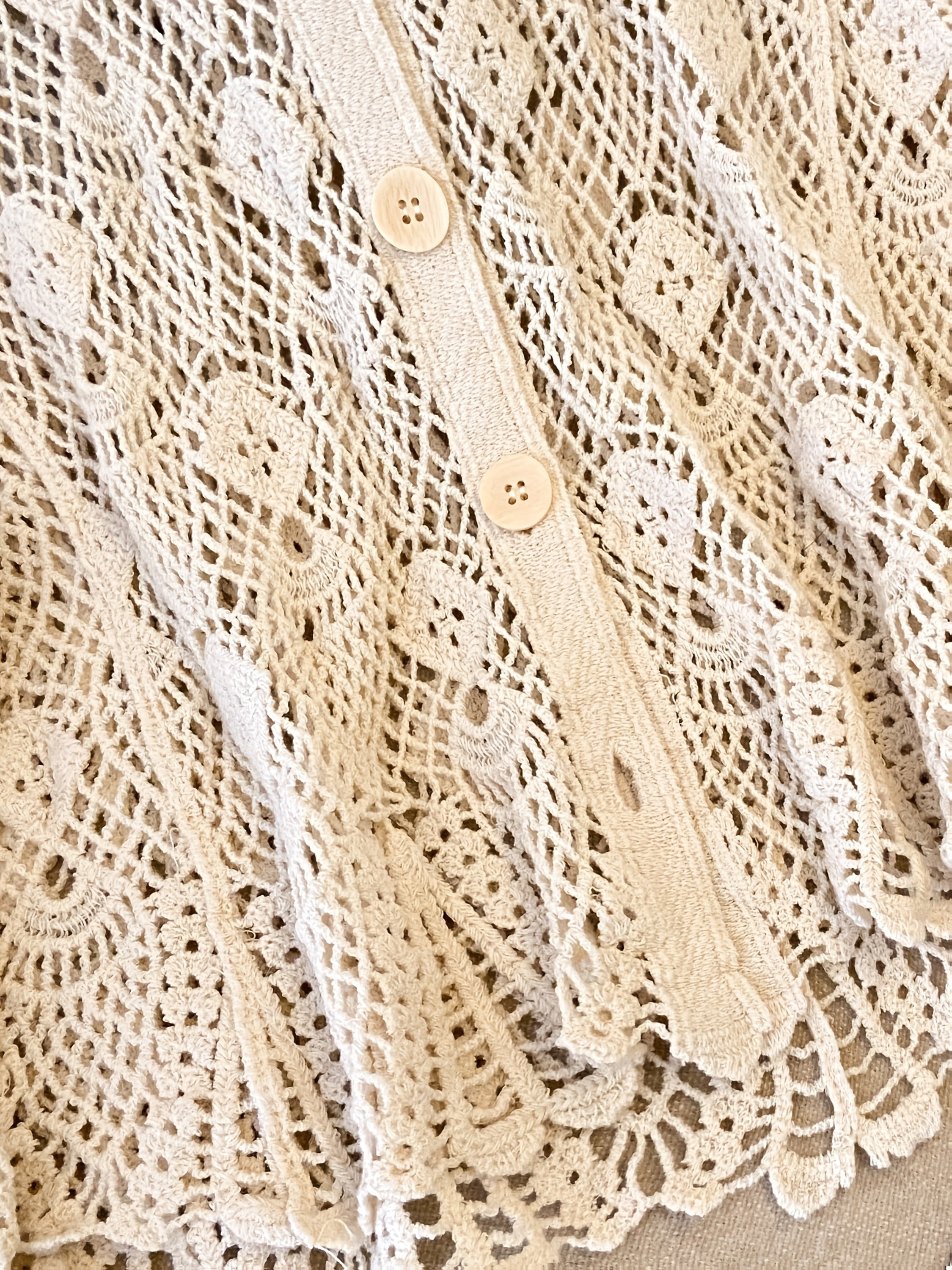 Blusa de encaje de crochet con cuello en V para mujer talla plus de manga larga primavera verano