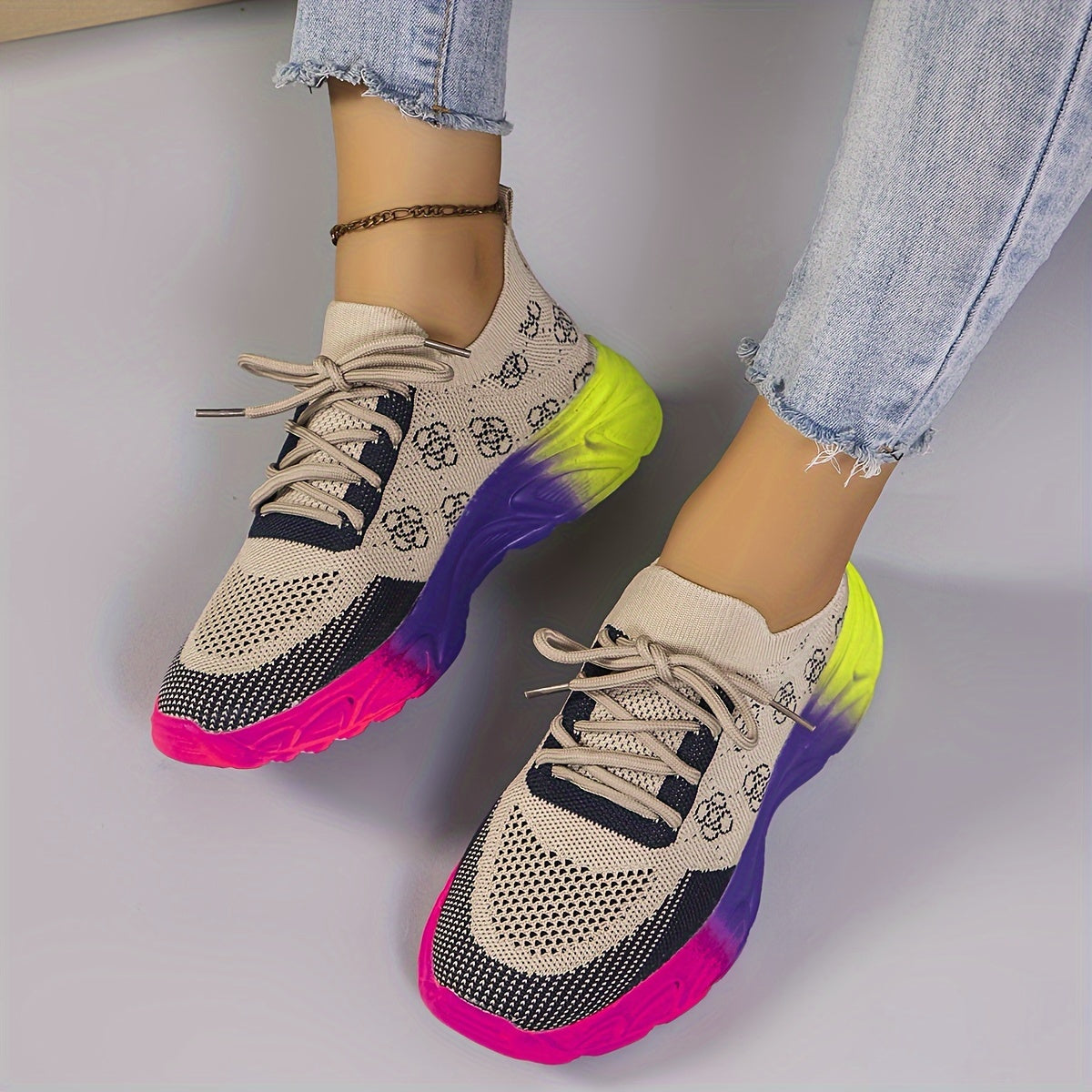 ayollar uchun nafas oladigan yengil paxta krossovkalar pastki yuqori sport poyafzallari