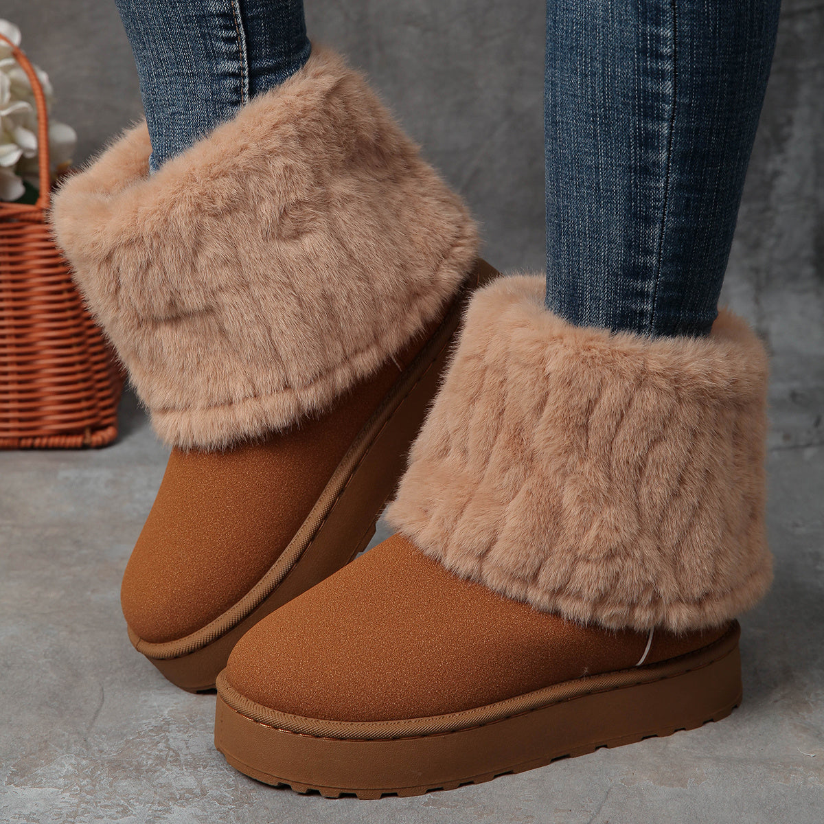 Women's Fleece-Lined Winter Boots Slip-On Round Toe Ankle Mid-Heel Durable Sole