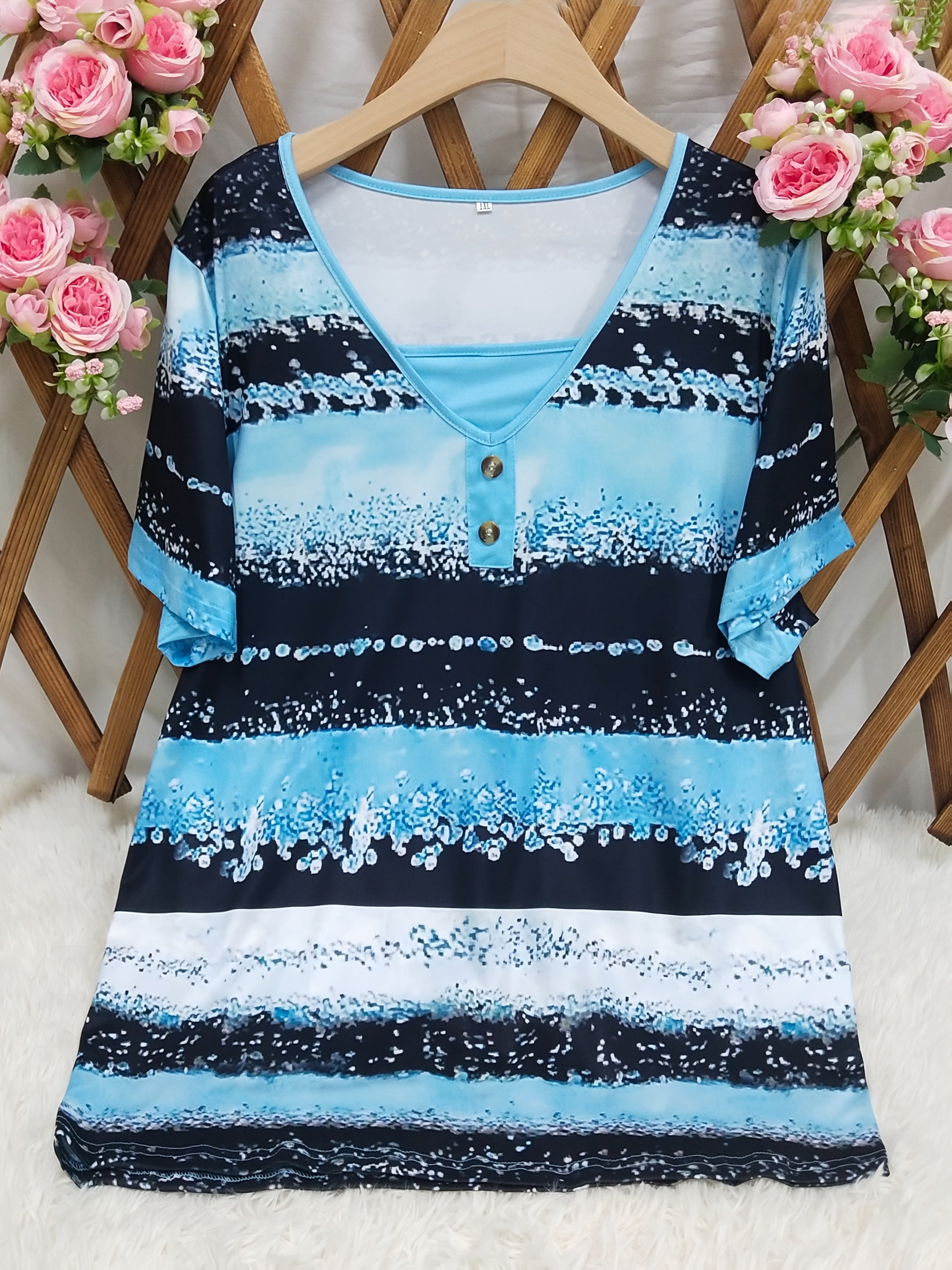 Women's Plus Size Striped T-Shirt with Buttons Short Sleeve Round Neck