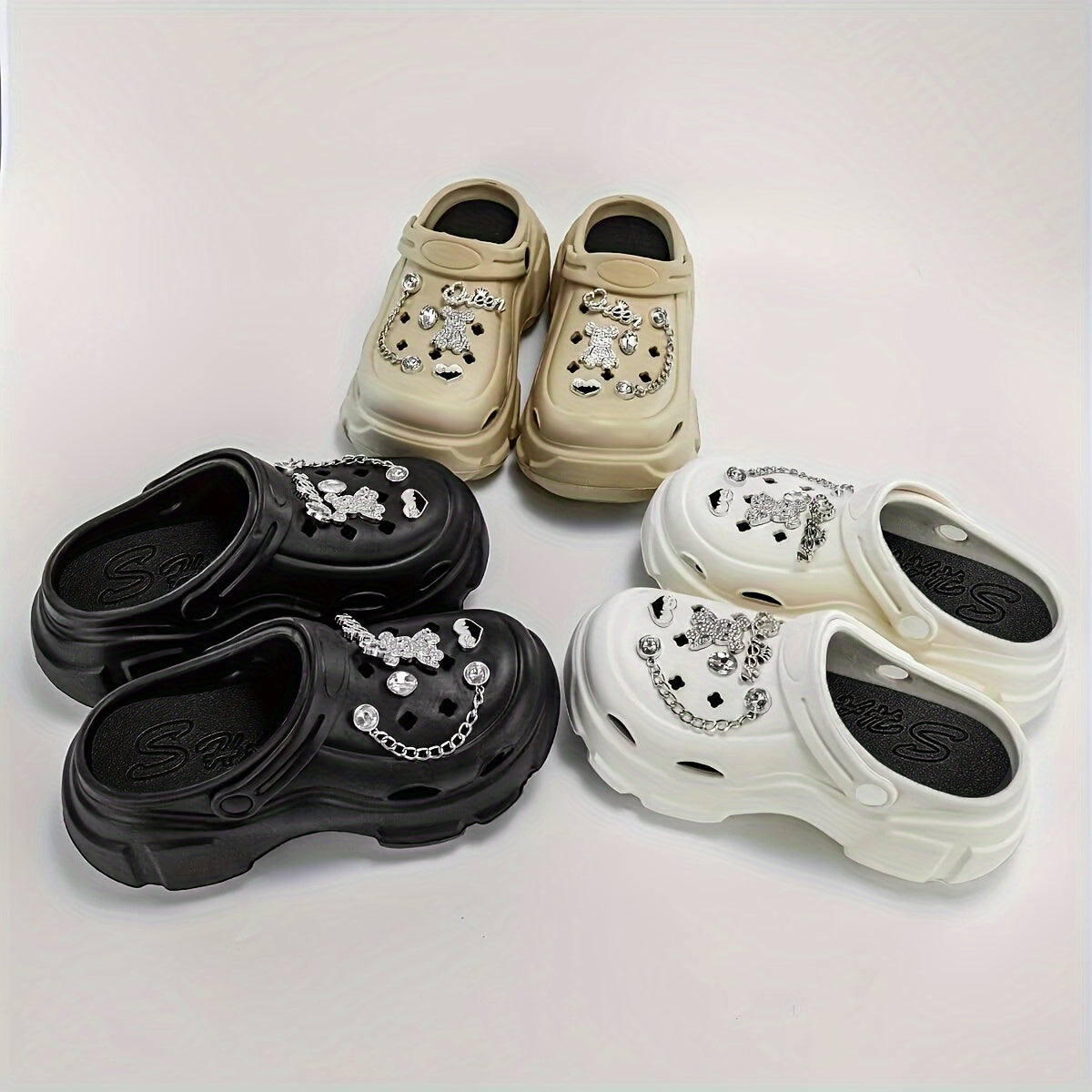 Women's Cartoon Rabbit Clogs Breathable Non-Slip Summer Beach Sandals