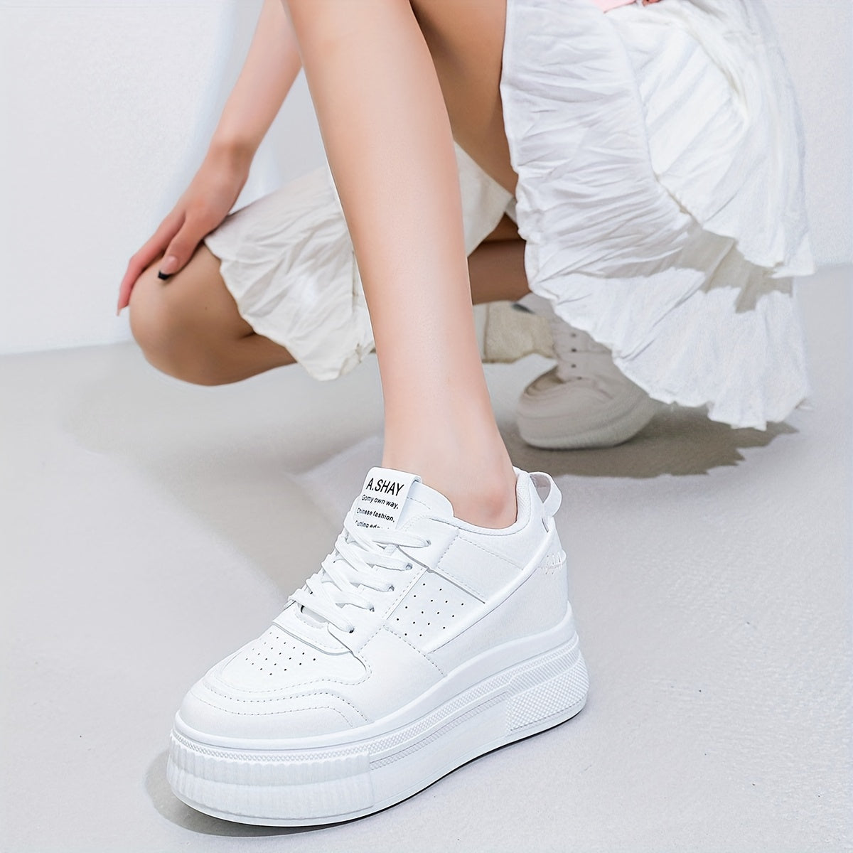 Women's White Casual Sneakers Thick Sole Comfortable Fashion