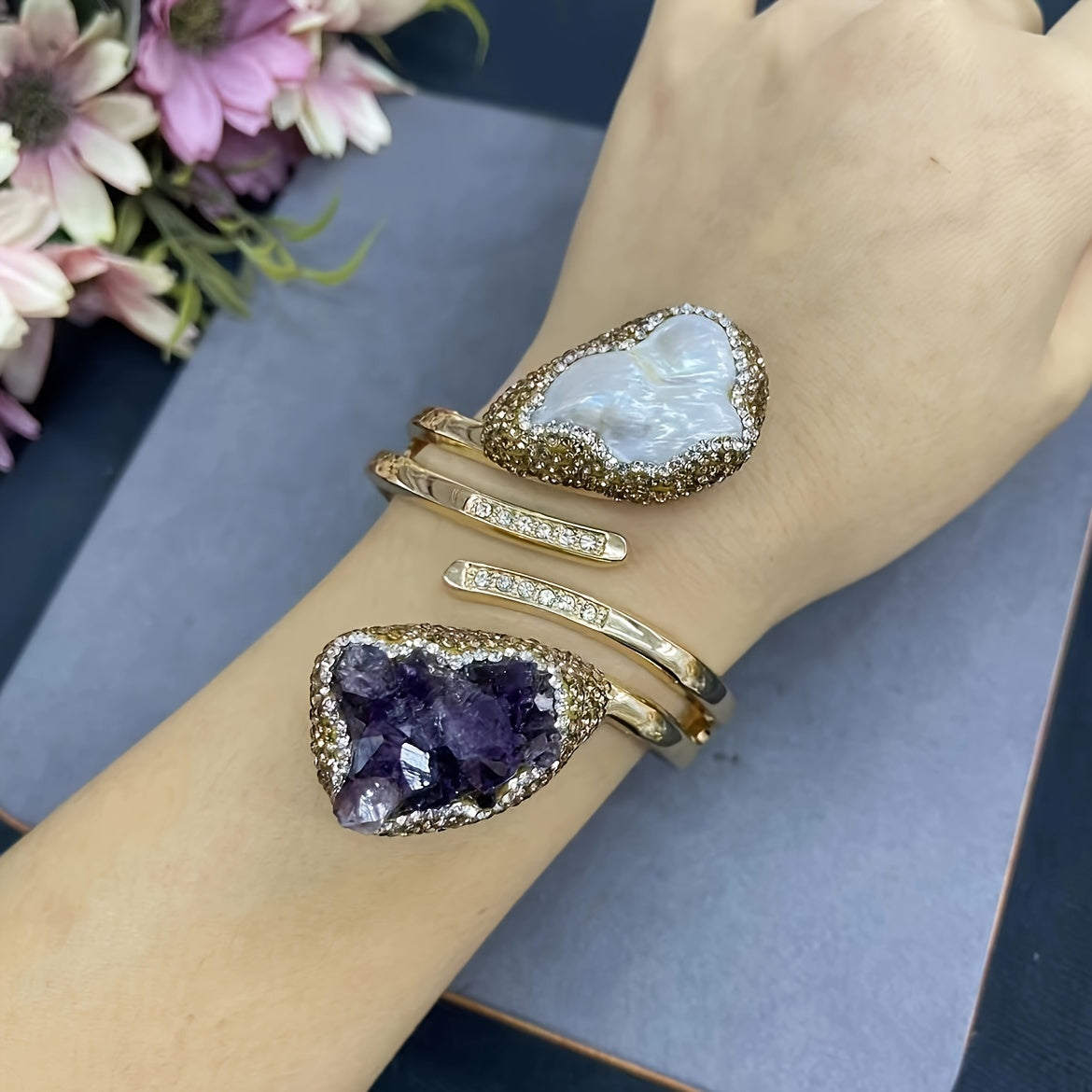 Bohemiyalik Minimalist Tabiiy Urugvay Amethyst Barokko Marvarid Bilaguzuk - Mis, Kundalik kiyish uchun mukammal, Har mavsumda foydalanish mumkin bo'lgan buyum, Bohemiyalik uslubdagi tosh bilaguzuk