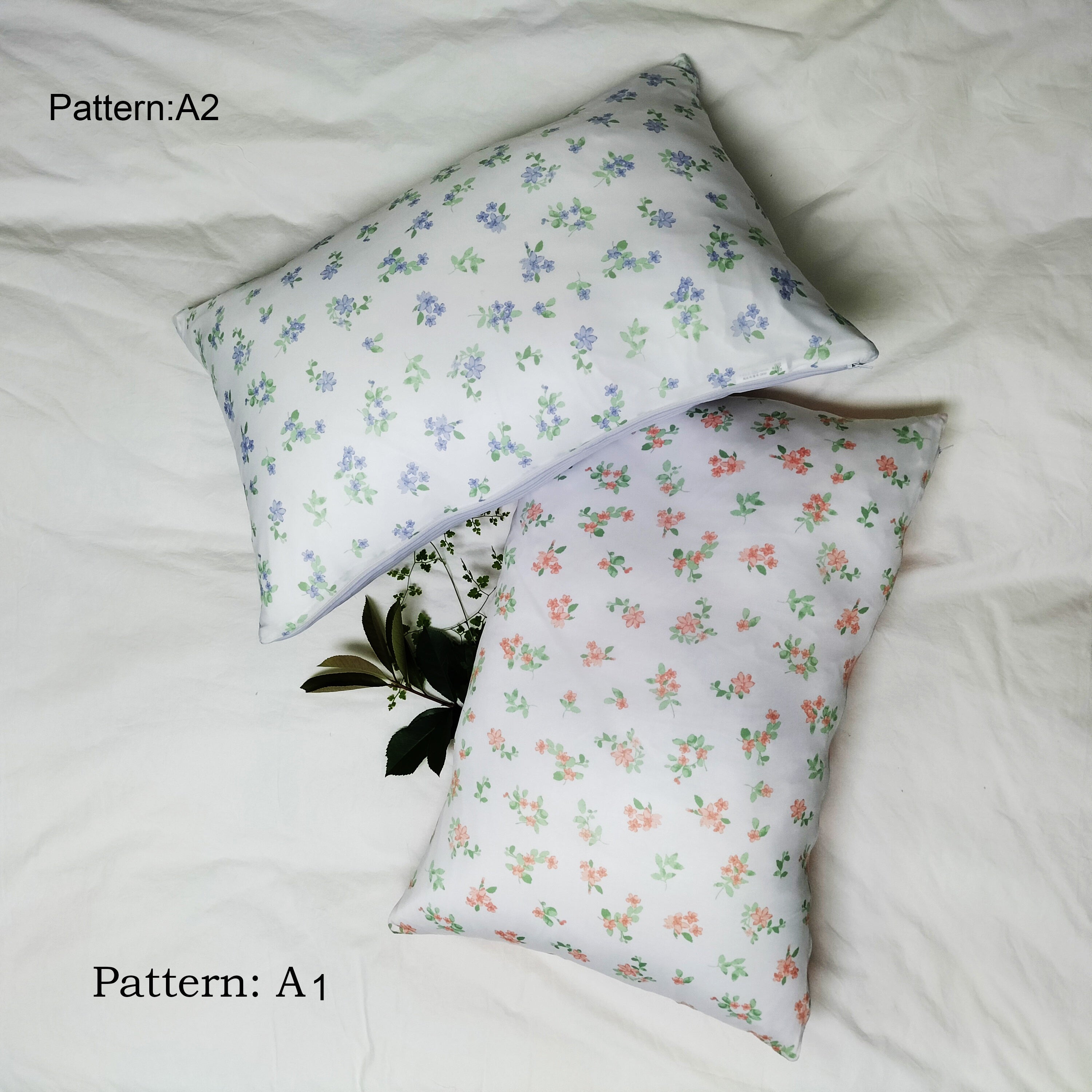 Double-Sided Floral Pillowcase with Zipper, Machine Washable, Durable Polyester