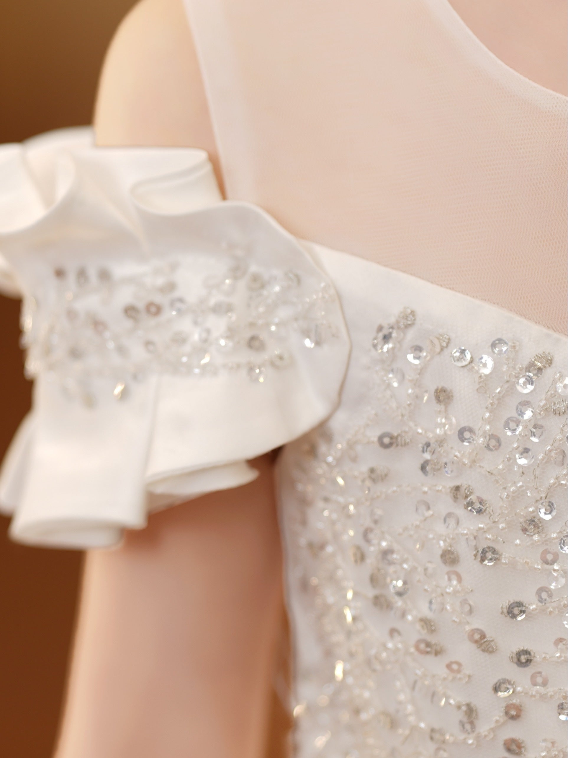 Girls Light Pink Princess Dress Sleeveless Ruffle Tulle Skirt for Pageants Weddings and Performances