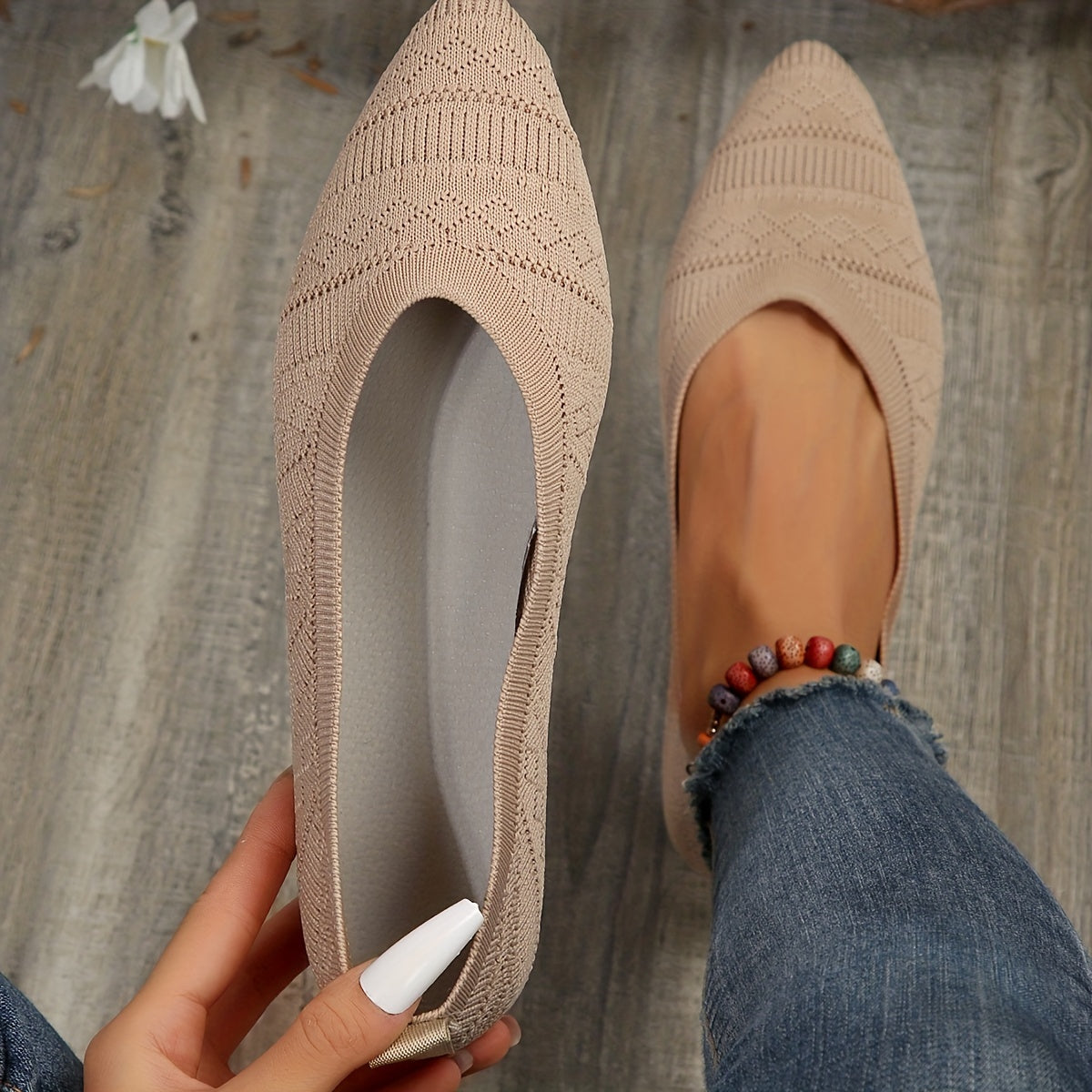 Women's Breathable Knit Slip-On Flats with Soft Fabric Upper