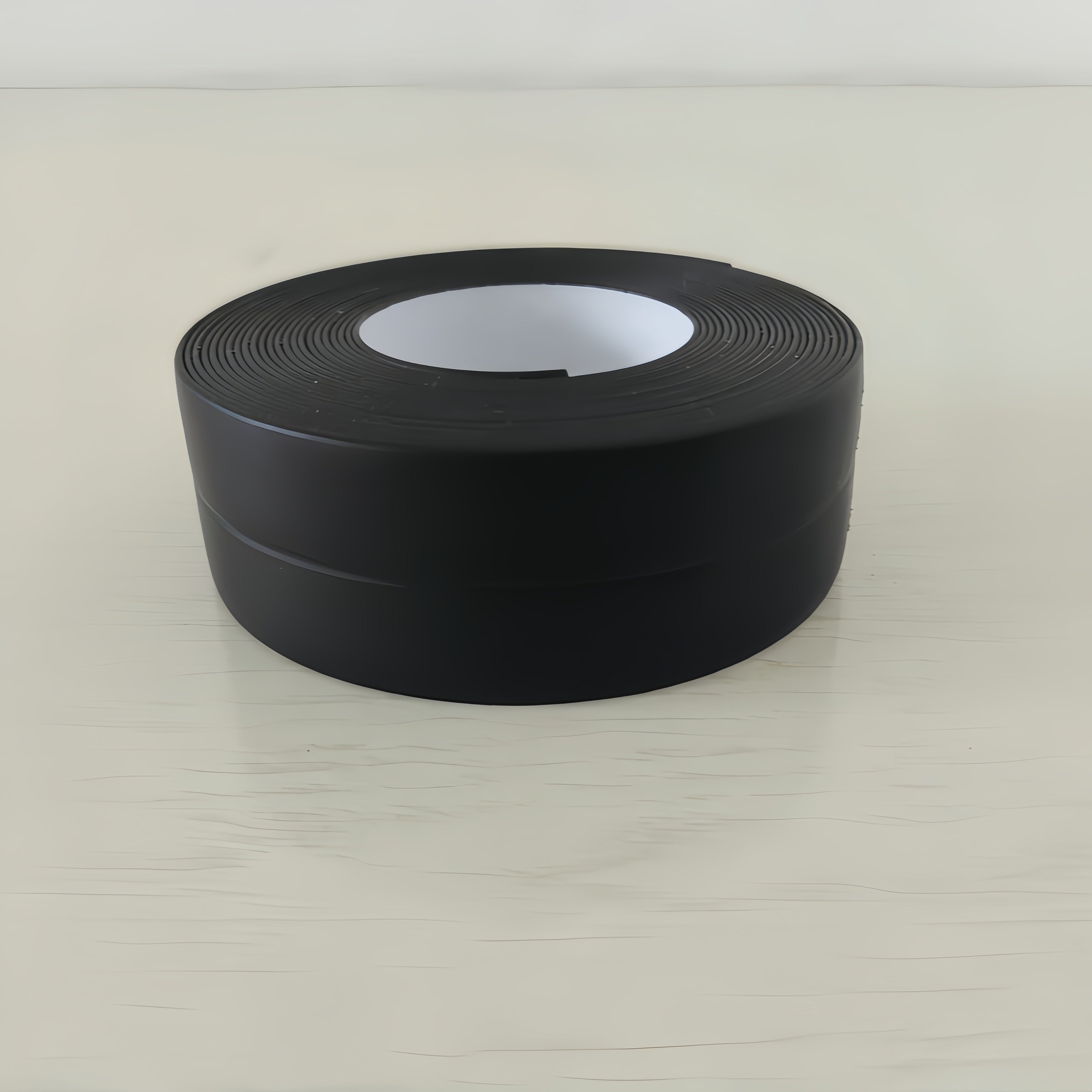 Водонепроницаемая самоклеящаяся защита края туалета для защиты от брызг мочи. Прочный 5-метровый полоска с универсальной посадкой.