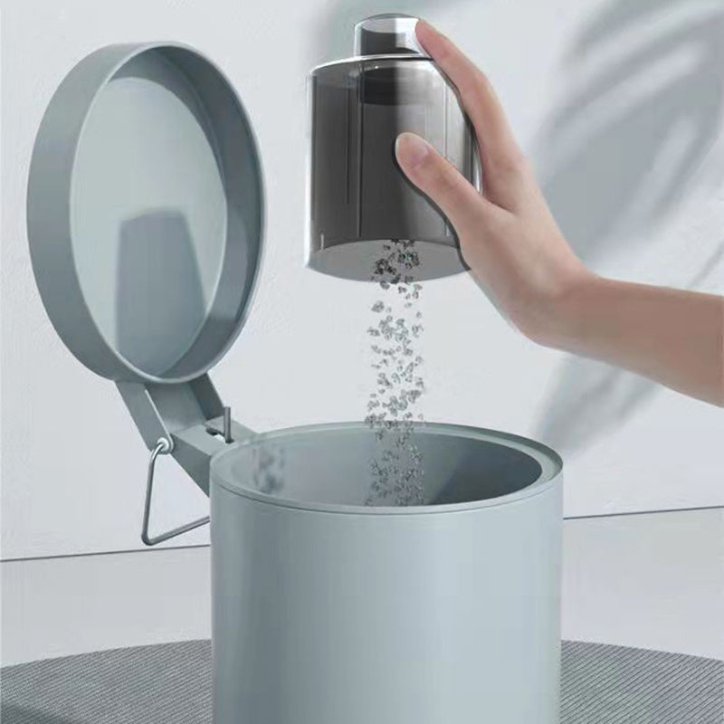 DYFDYF qo'l bilan ishlatiladigan simsiz vakuum tozalagich avtomobil va uy uchun ikki xil foydalanish imkoniyatiga ega, USB orqali zaryadlanadigan 18650 litiy batareyasi, kuchli 2.9 KPa so'rish kuchi, past 70dB shovqin darajasi va 0.1-0.2L hajmga ega.