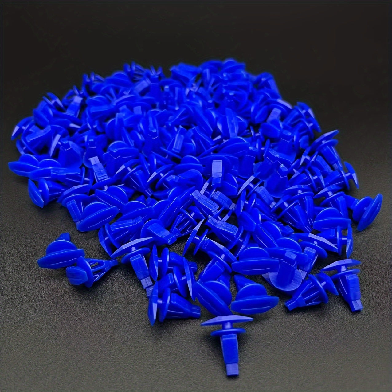 100-Piece Automotive Seal Strip Fasteners Plastic Clips for Weatherstrip and Body Moulding
