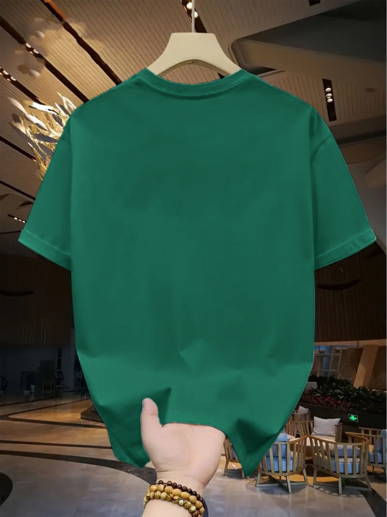 Erkaklar uchun tasodifiy T-ko'ylak, 100% paxtadan tayyorlangan - har kuni va ta'til uchun mukammal.