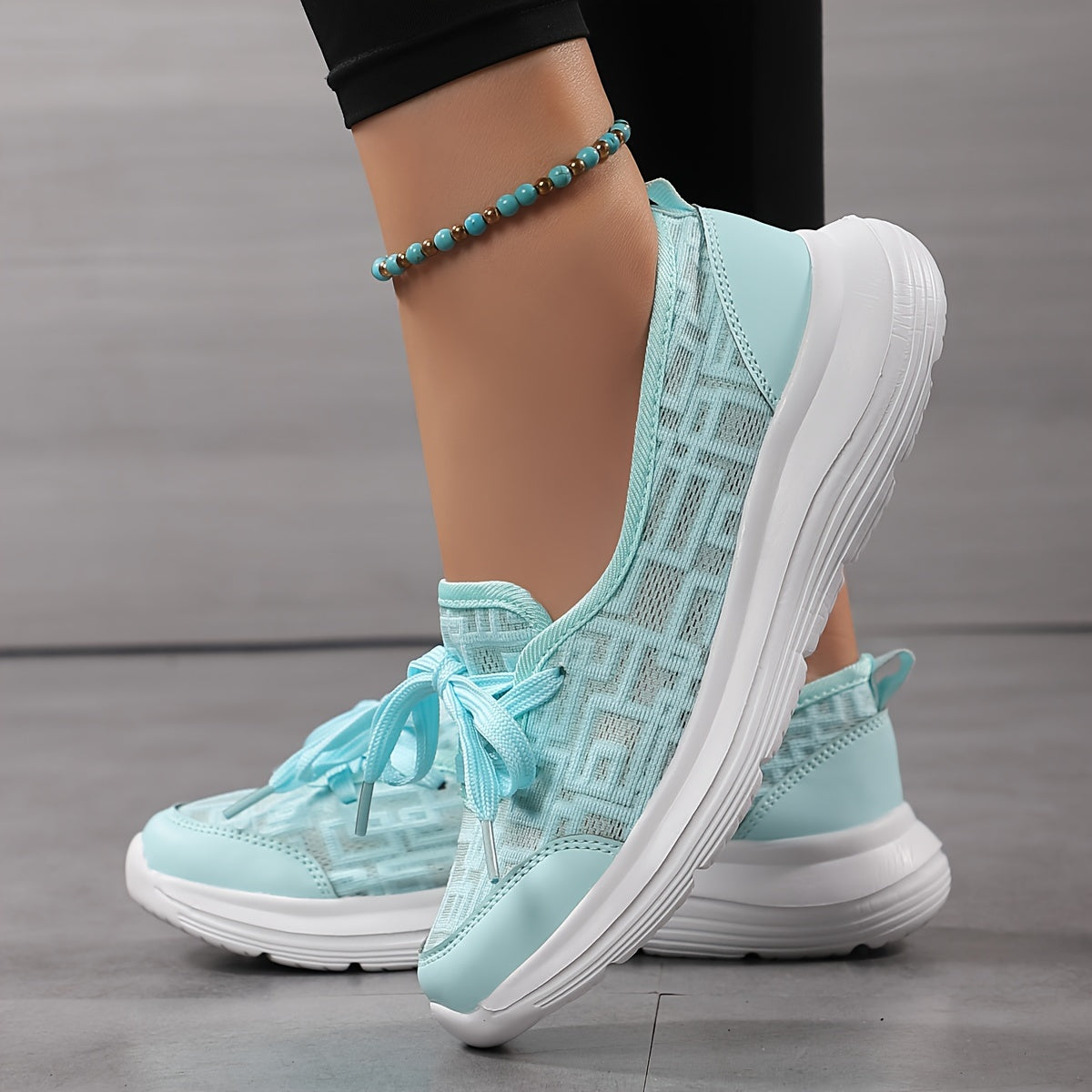 Women's Mesh Slip-On Sneakers Breathable Lightweight Flat Shoes 35-42