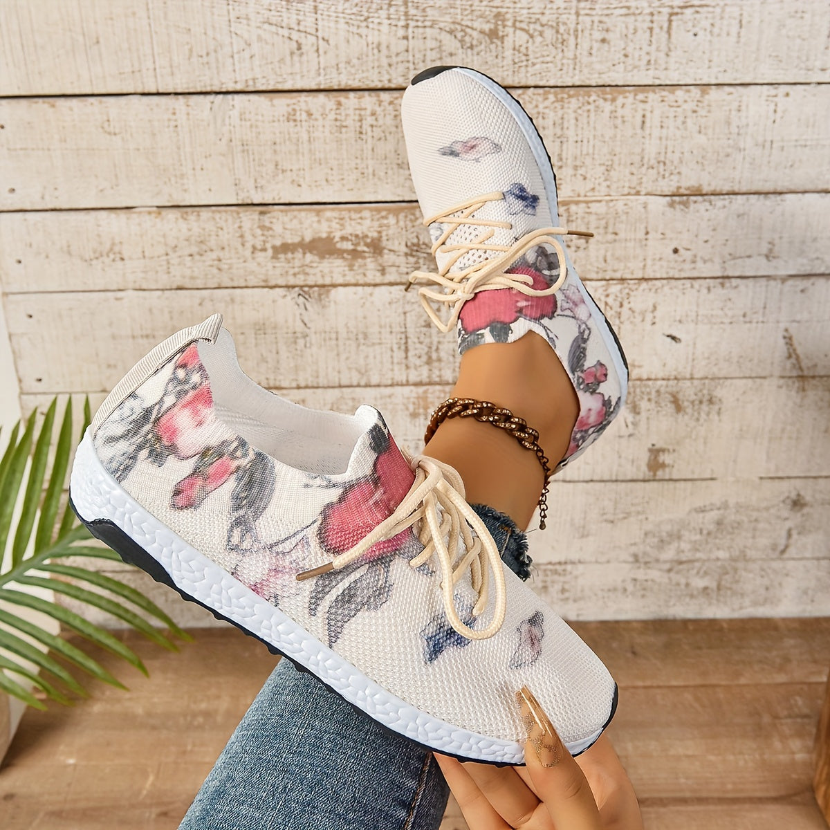 Ladies Casual Sports Shoes Breathable Fabric Low Top Slip-On Running Shoes