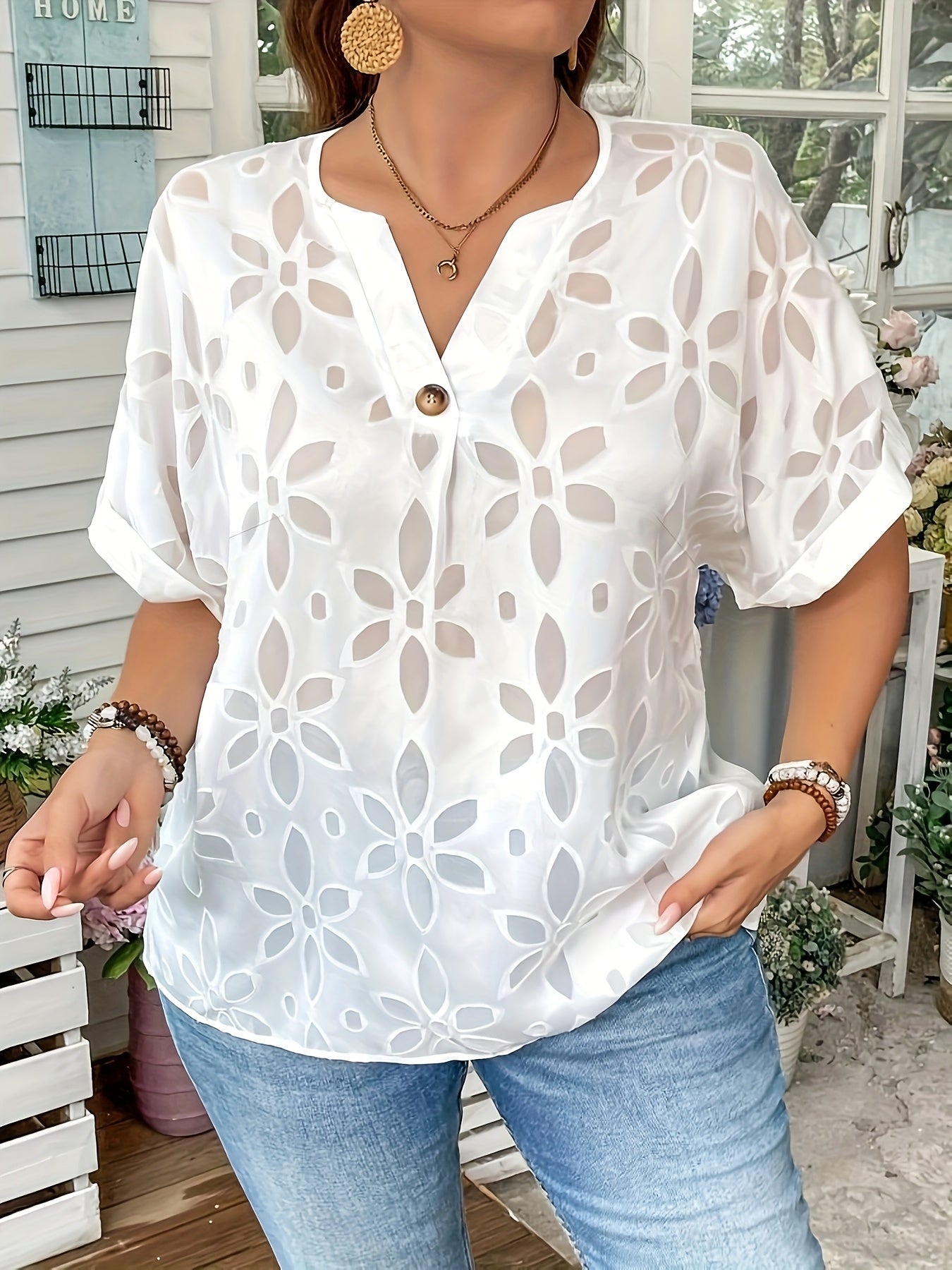 Plus Size Women's V-Neck Blouse Short Sleeve Floral Pattern White Summer Casual Dressy
