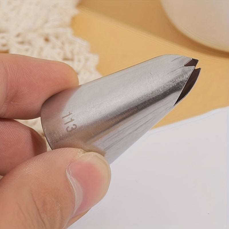 4 ta zanglamaydigan po'latdan yasalgan quvur uchlari to'plami, o'rtacha o'lchamdagi (1.27/1.52 sm) kek bezash uchun sovuqno'zlar. Kengaytirilgan va yaproq Lily dizaynlari bilan. Uy pechkasalari va oshxona ehtiyojlari uchun mukammal. Pishirish uchun ideal.