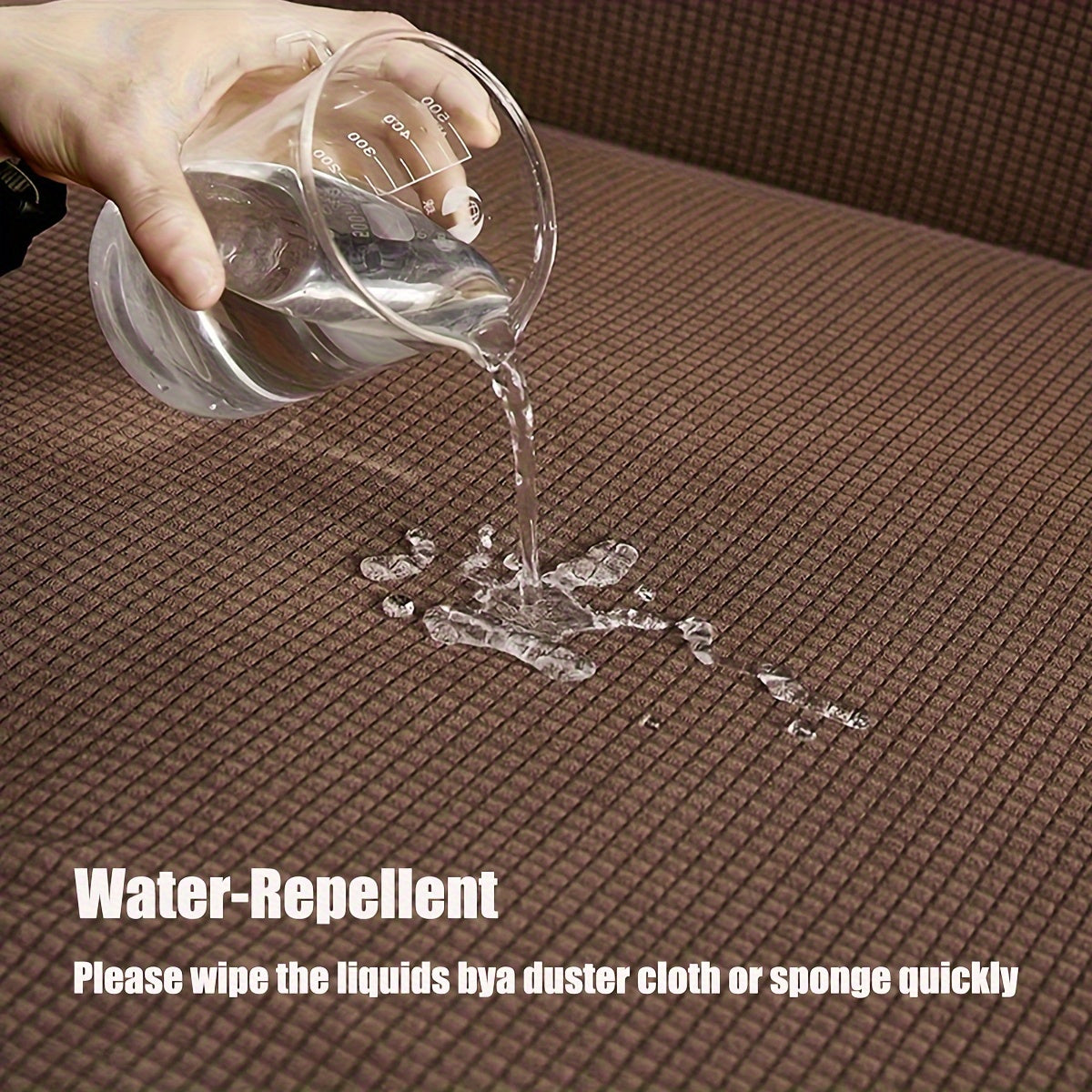 Changdan to'liq himoya uchun turli o'lchamlarda suv o'tkazmaydigan va elastik divan qoplamalari, uyda hayvonlar va bolalar bo'lgan oilalar uchun mos.