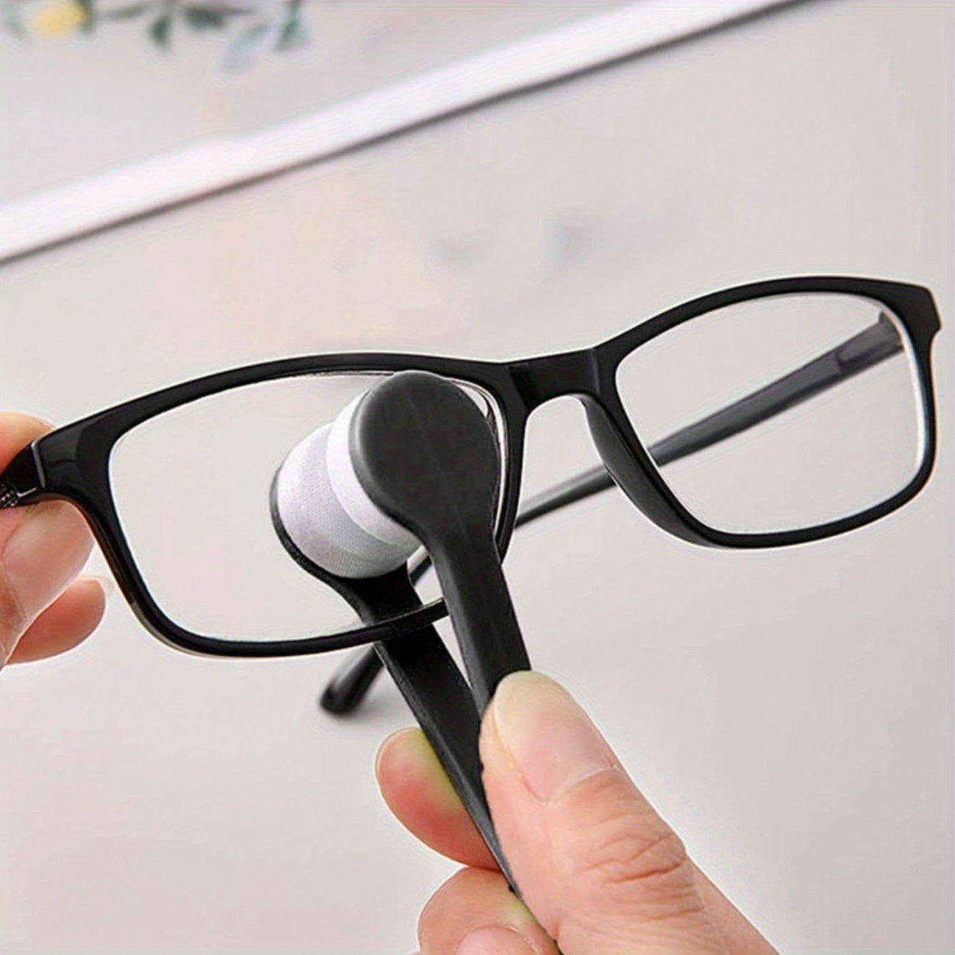 Eyeglasses Cleaning Brush Portable Microfiber Wipe Cleaner Accessories