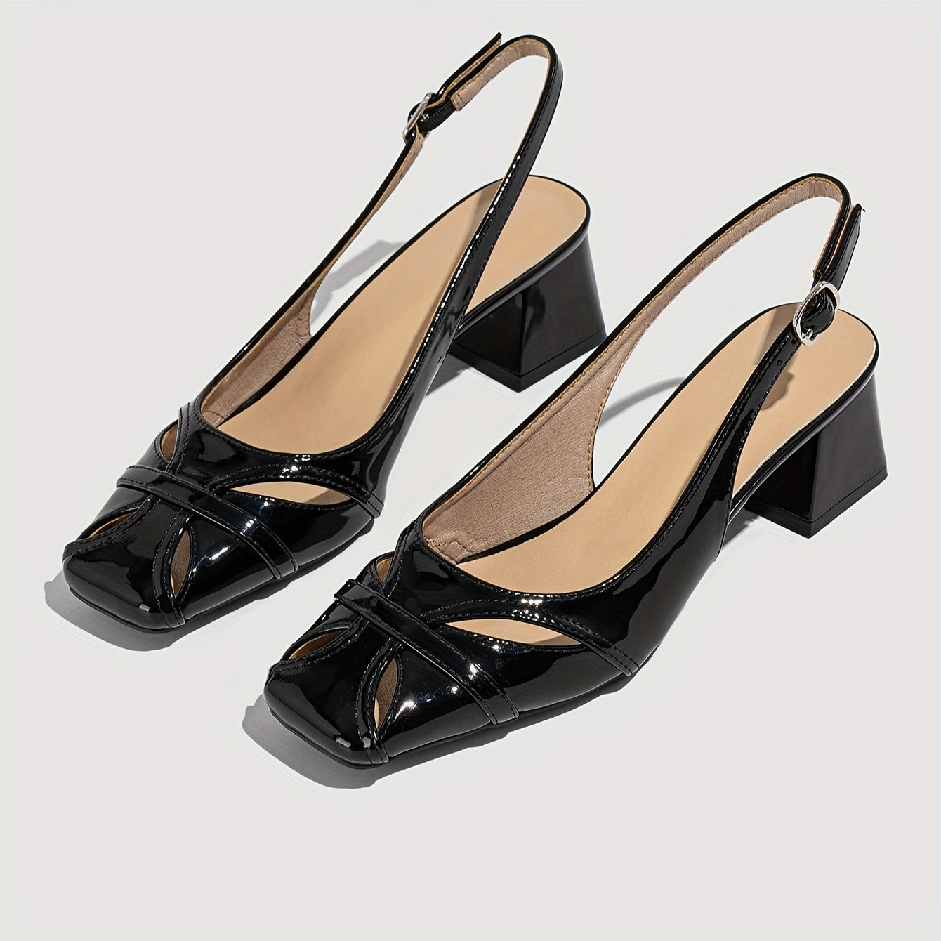 Женские туфли на толстом каблуке с квадратным носком и пряжкой на заднем ремешке