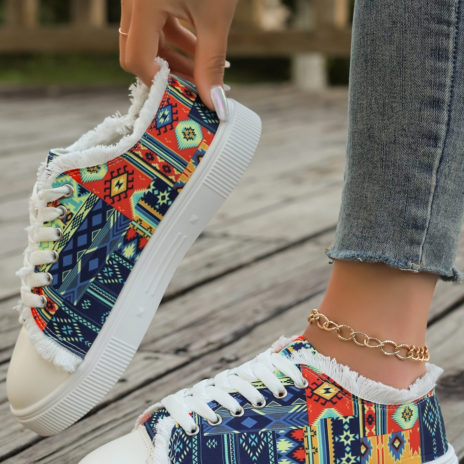 Women's Color-Block Letter Print Low-Top Sneakers Fabric Upper Durable Sole