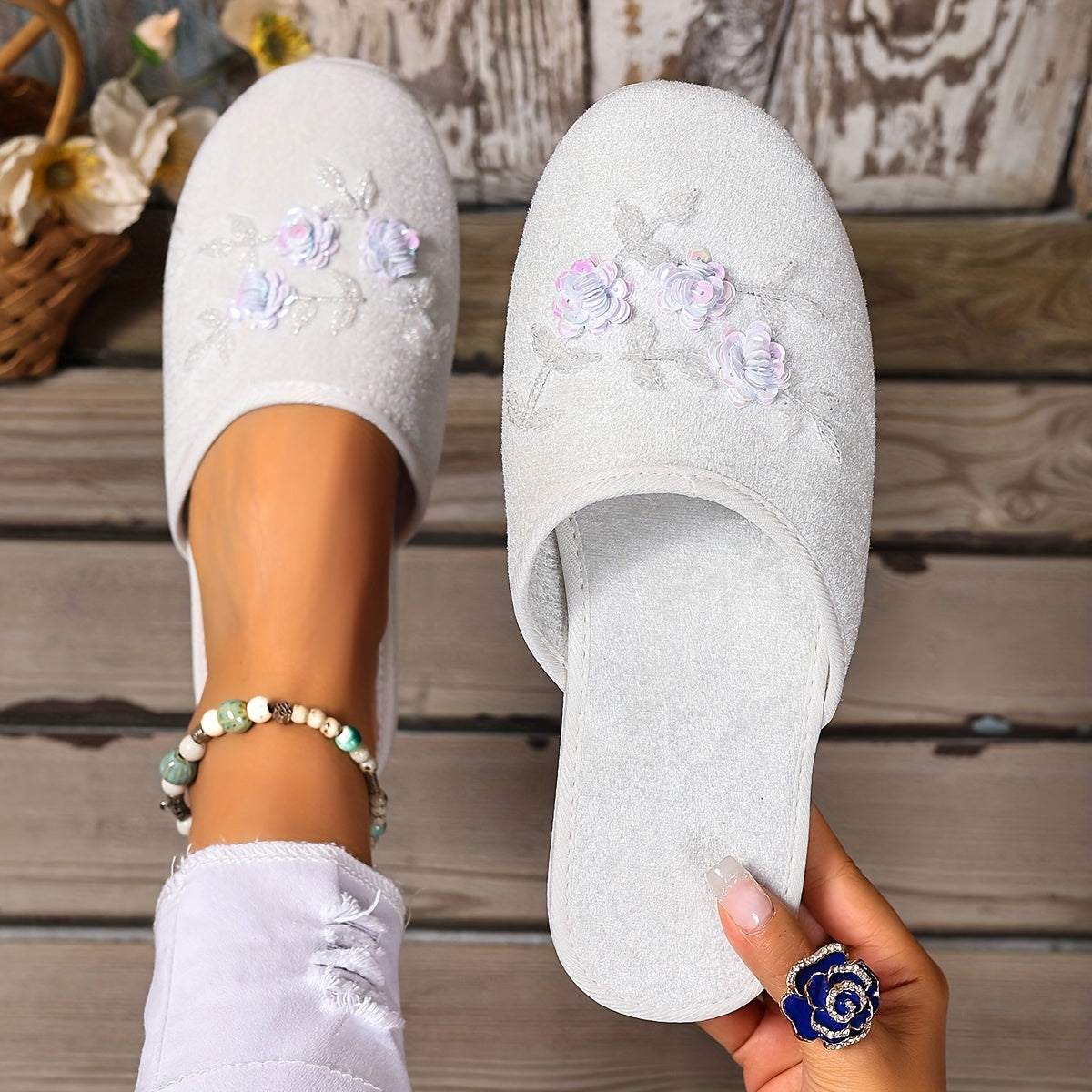 Women Beaded Sequin Floral Slip-On Slippers with EVA Sole for Indoor Outdoor
