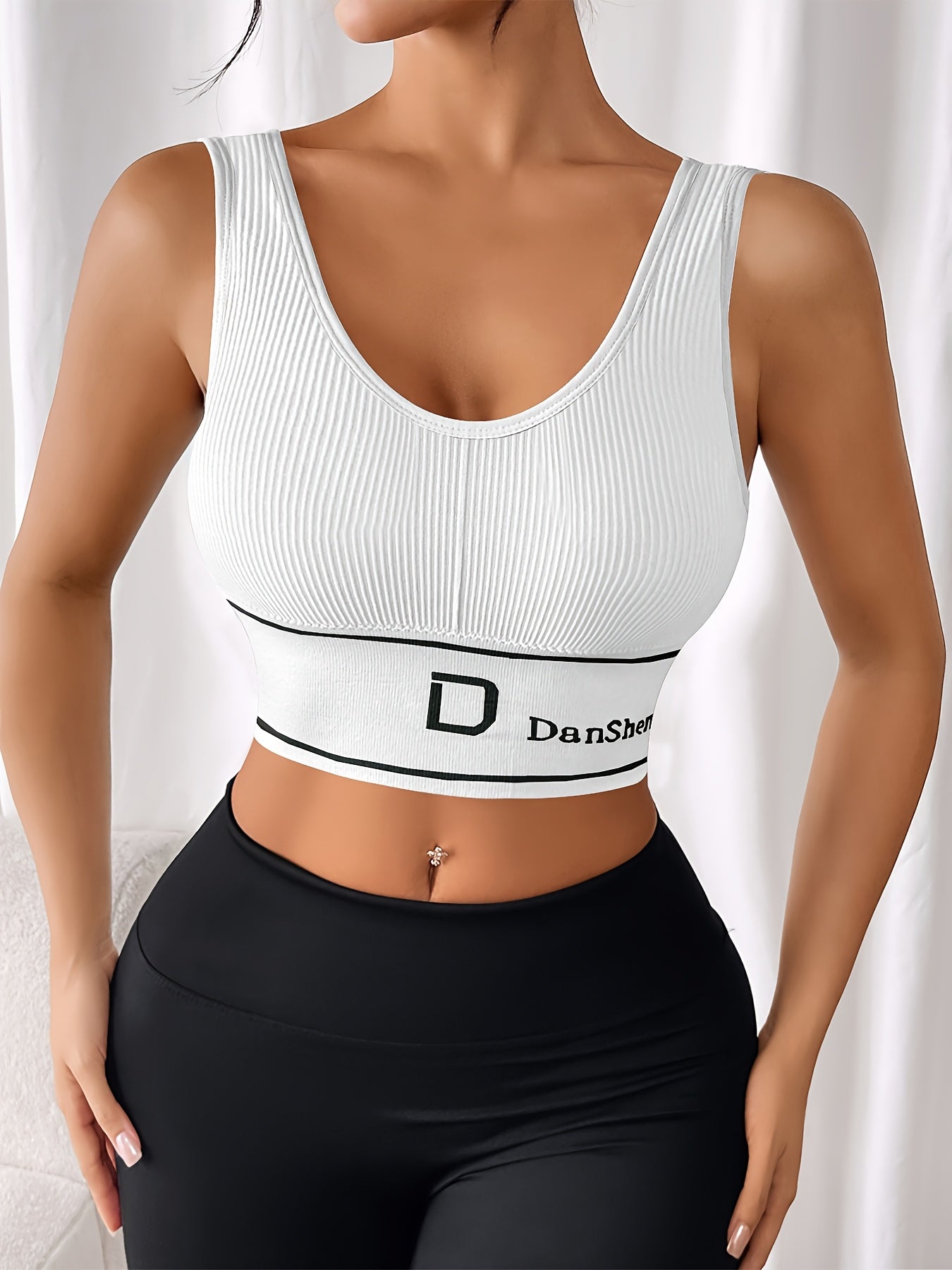 Women's Plus Size Sports Bras Padded Breathable Mesh for Yoga Running