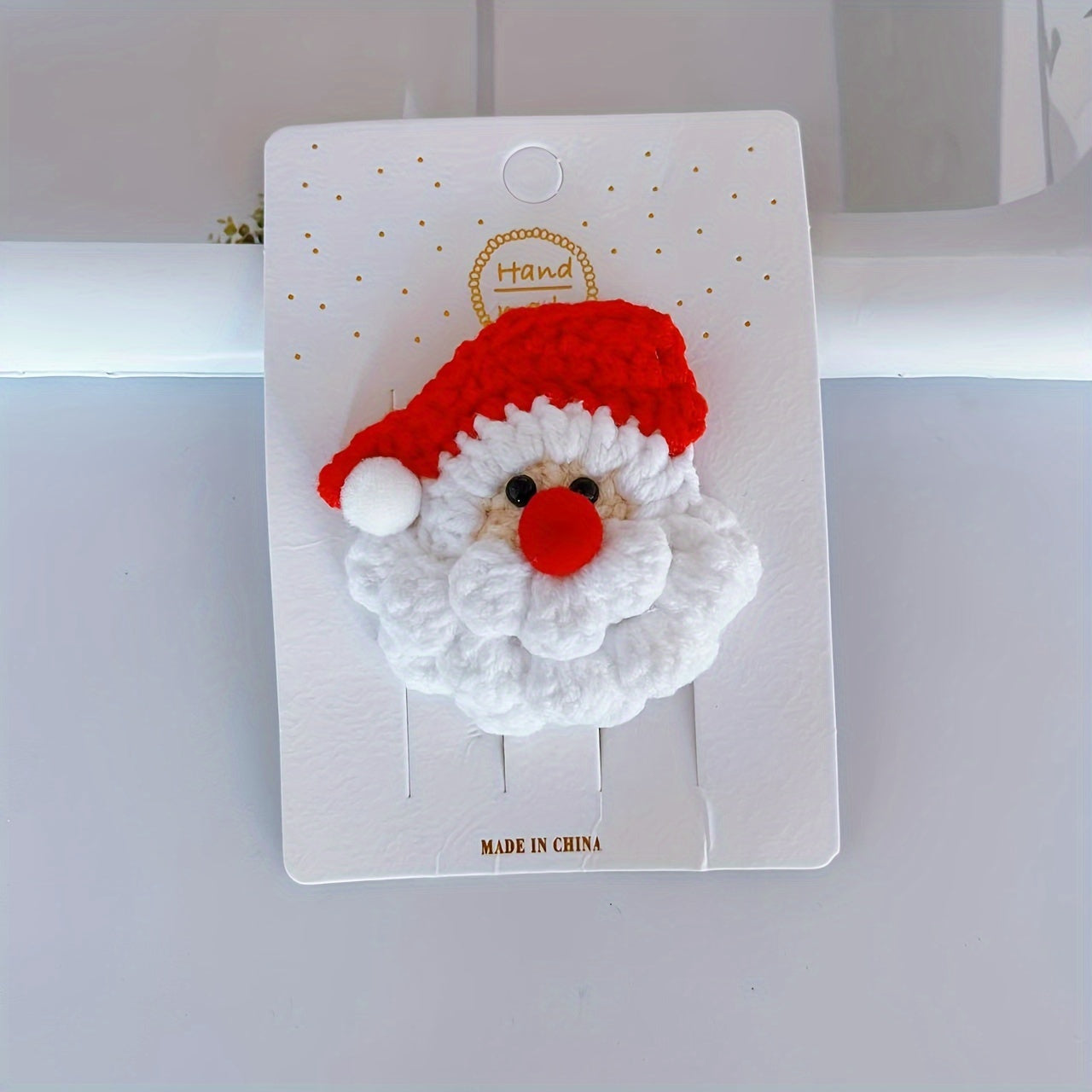 Qo'llar bilan to'qilgan Santa Claus brosh pin bayramyilgi Rojdestvo aksessuari ayollar uchun