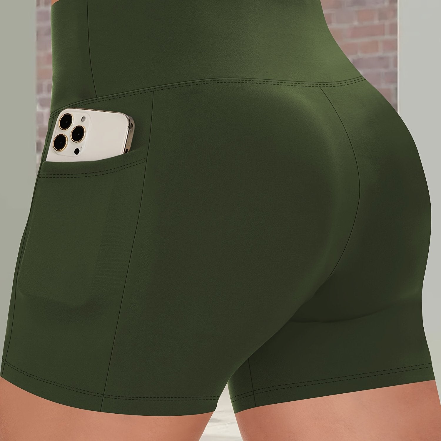 Plus Size High-Waisted Butt-Lifting Yoga Shorts with Pockets for Outdoor Activities
