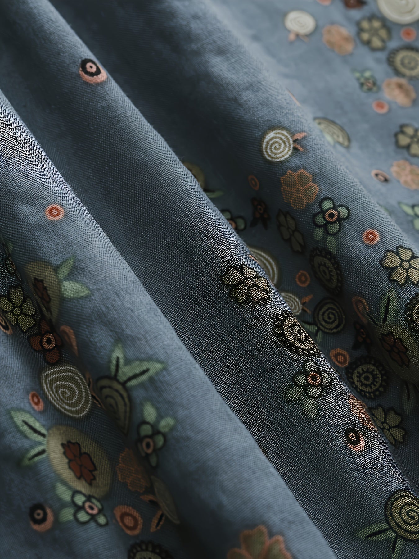 Vestido de talla grande con estampado floral, escote en V y manga corta para primavera y verano