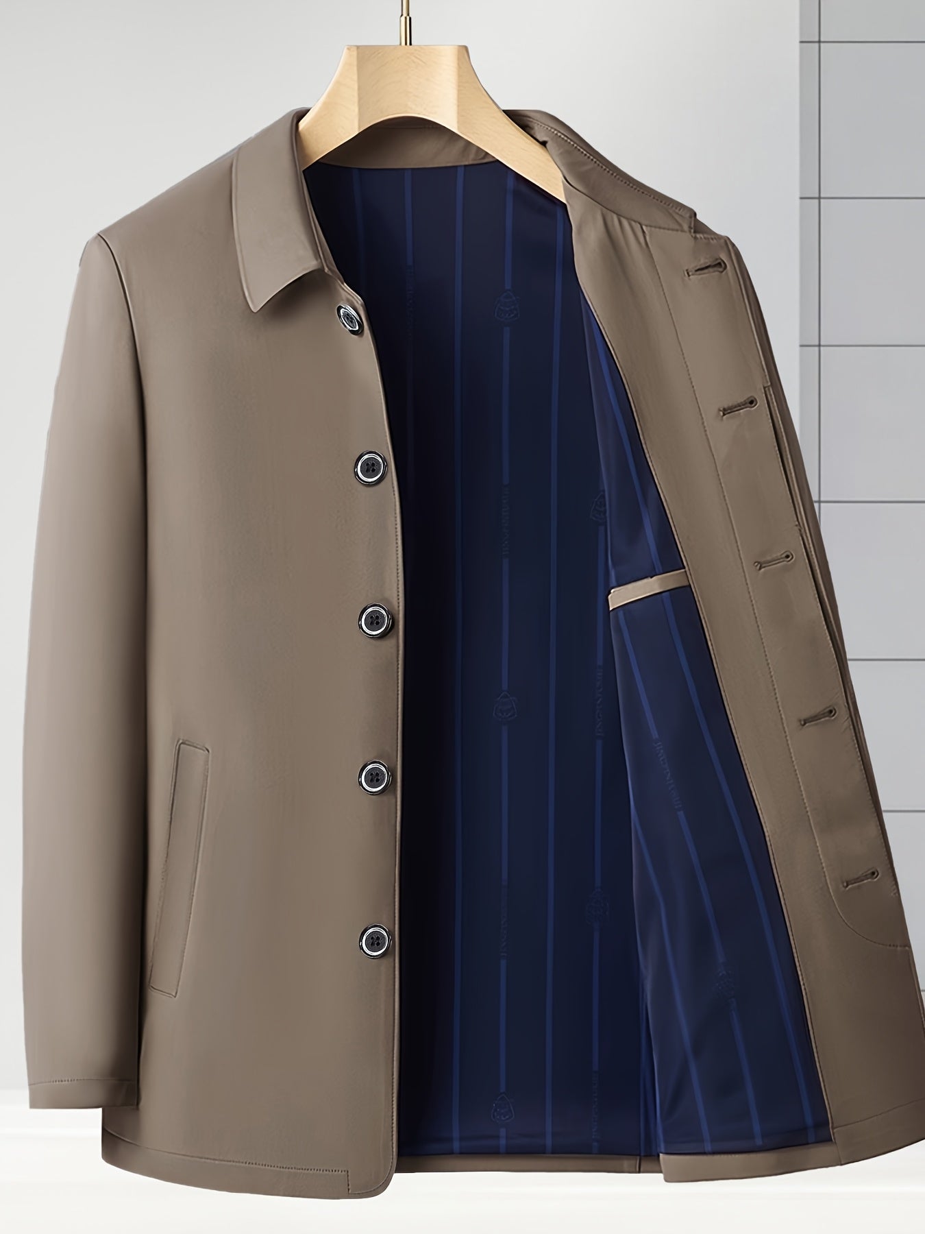 Men's Slim Fit Solid Color Polyester Blazer for Work and Casual in Spring and Autumn