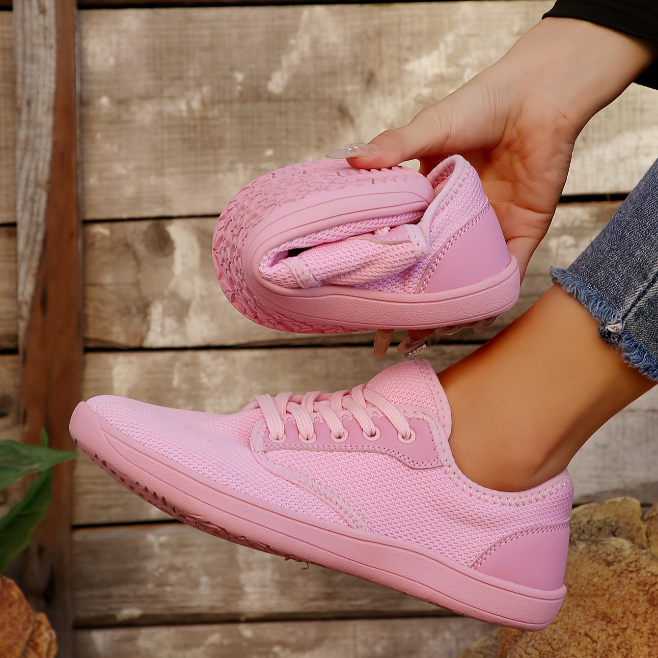 Women's Breathable Mesh Casual Walking Shoes Non-slip Rubber Sole