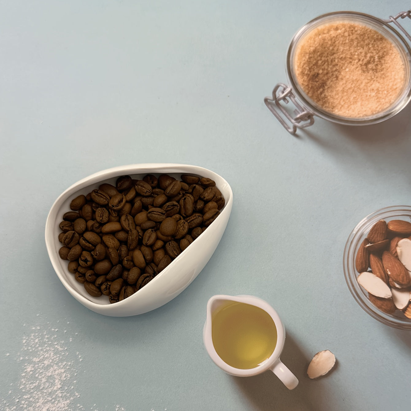 Набор подставок для мерных чашек с белыми кофейными зернами, бутылкой для воды и весовой тарелкой