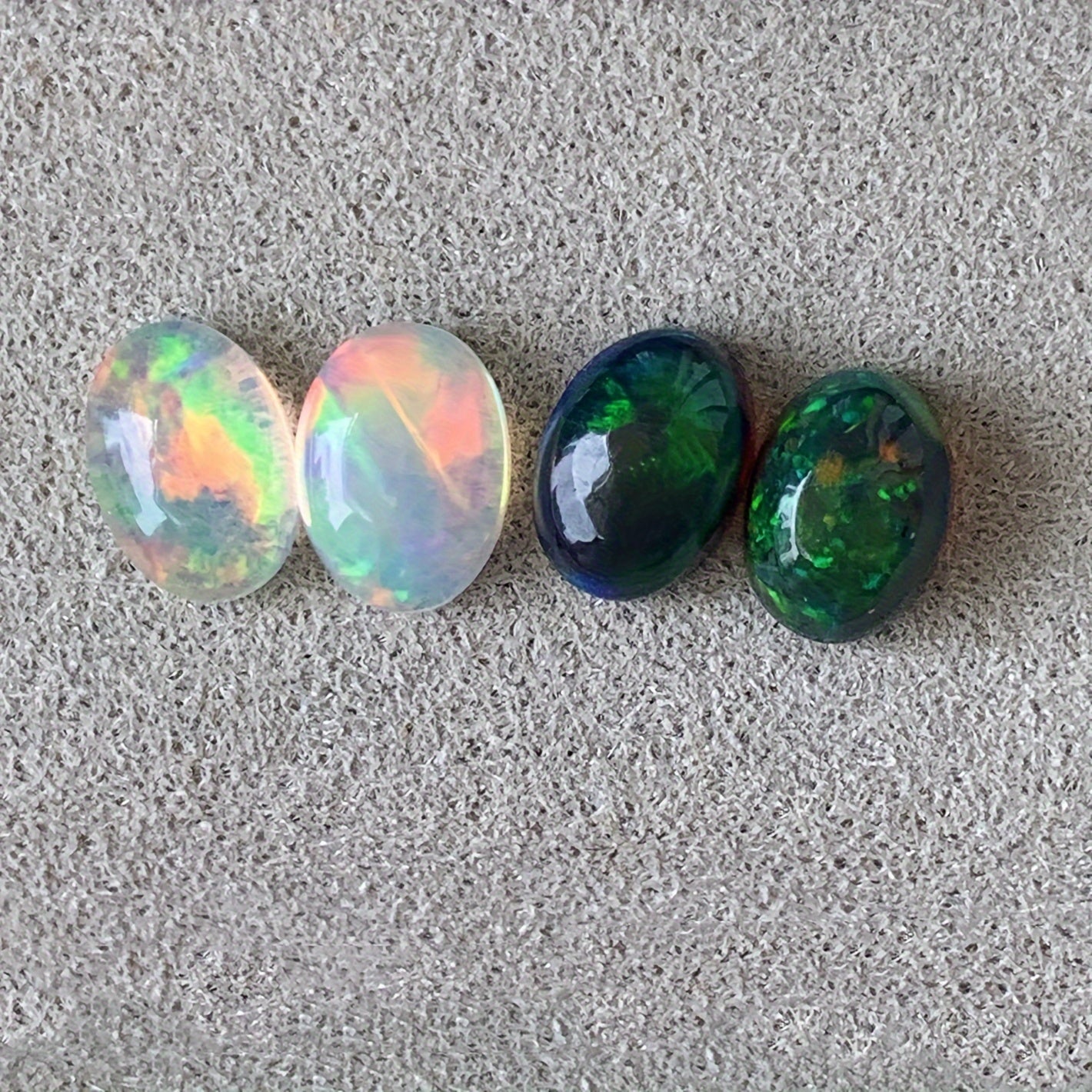 Эфиопский опал кабошон Grade A в белом и черном для изготовления украшений