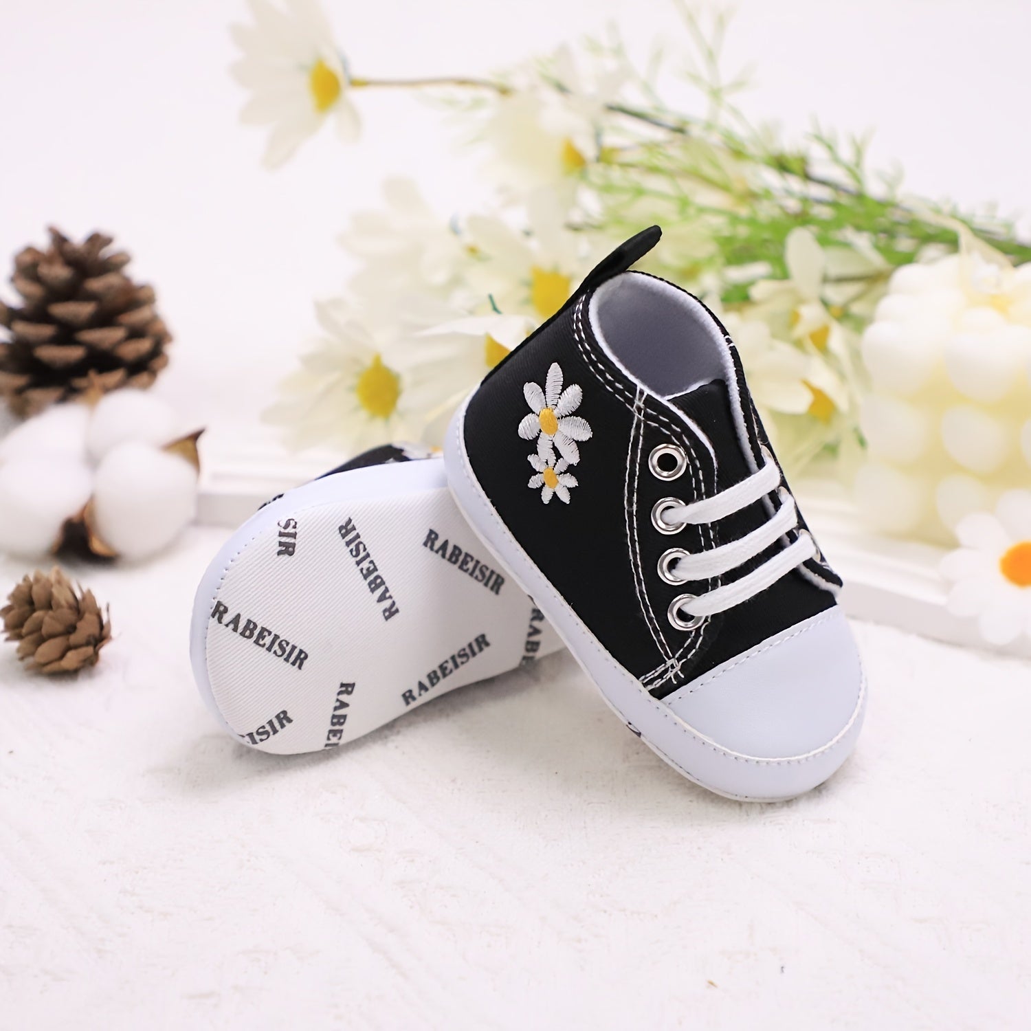 Baby Girls Embroidered Daisy Sneakers Lightweight Non-Slip Canvas Shoes for All Seasons