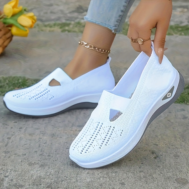 Ayollar uchun nafas oladigan slip-on kundalik sport poyabzali Oq yengil yurish poyabzali