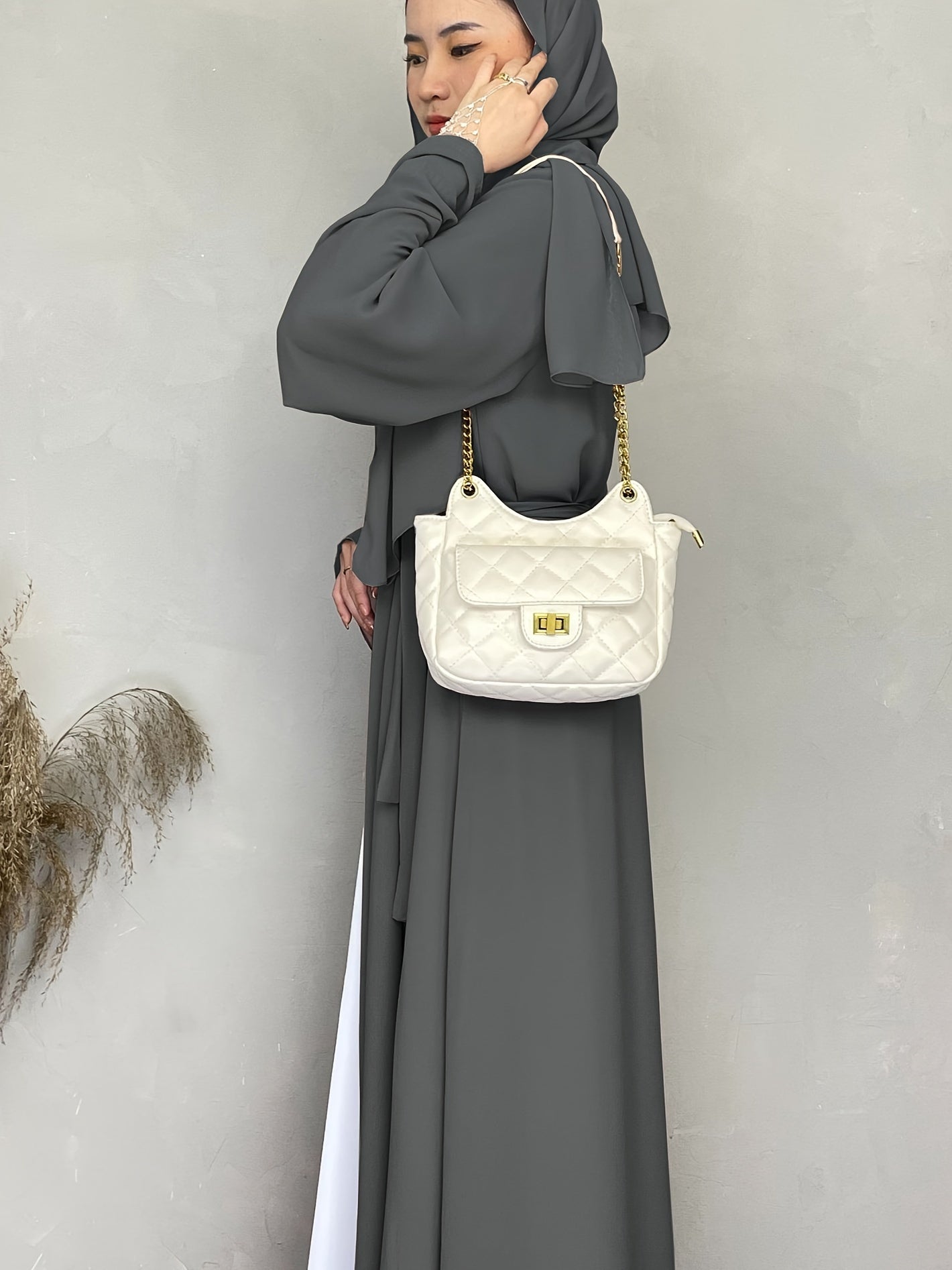 Ayollar uchun Ramazon o'ziga xos bel bog'ichli maksi ko'ylak