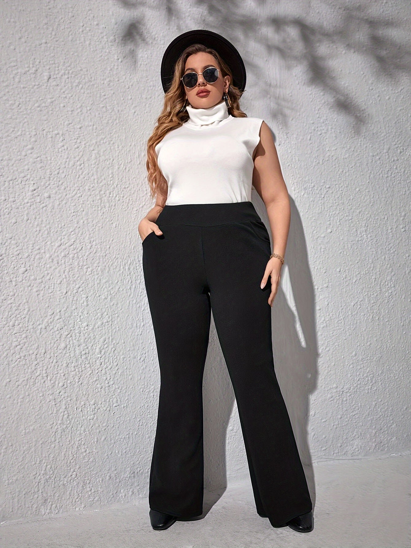 Plus Size High-Waist Flare Pants with Pockets and Stretch Knit Fabric for Spring and Fall