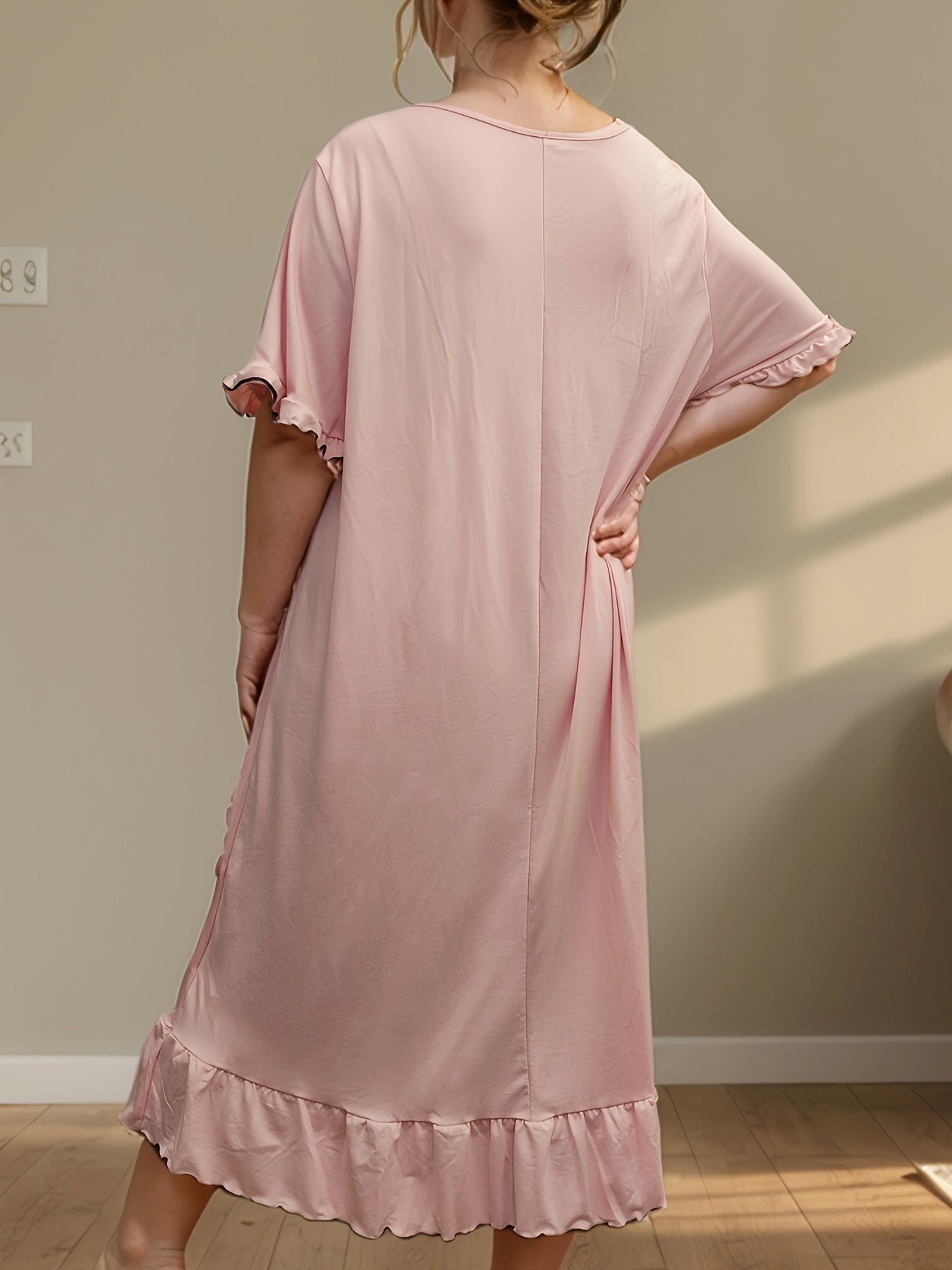 Plus Size Women's Casual Pink Ruffle Short Sleeve Midi Nightgown
