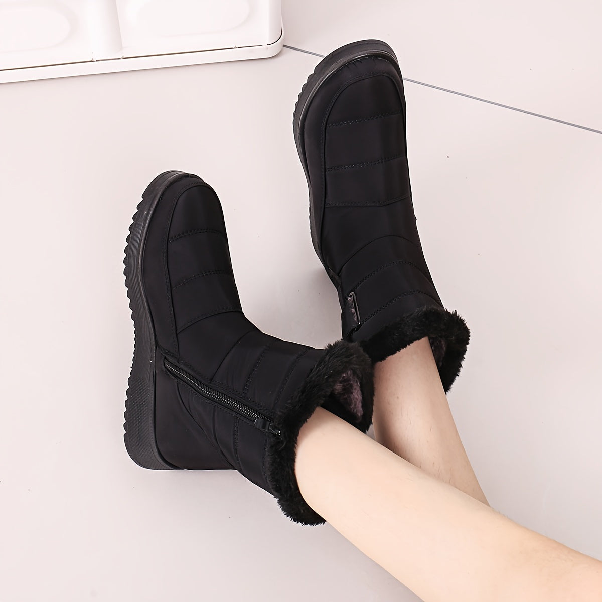 Women's Mid-Calf Winter Boots Faux Fur Lined Black Snow Boots