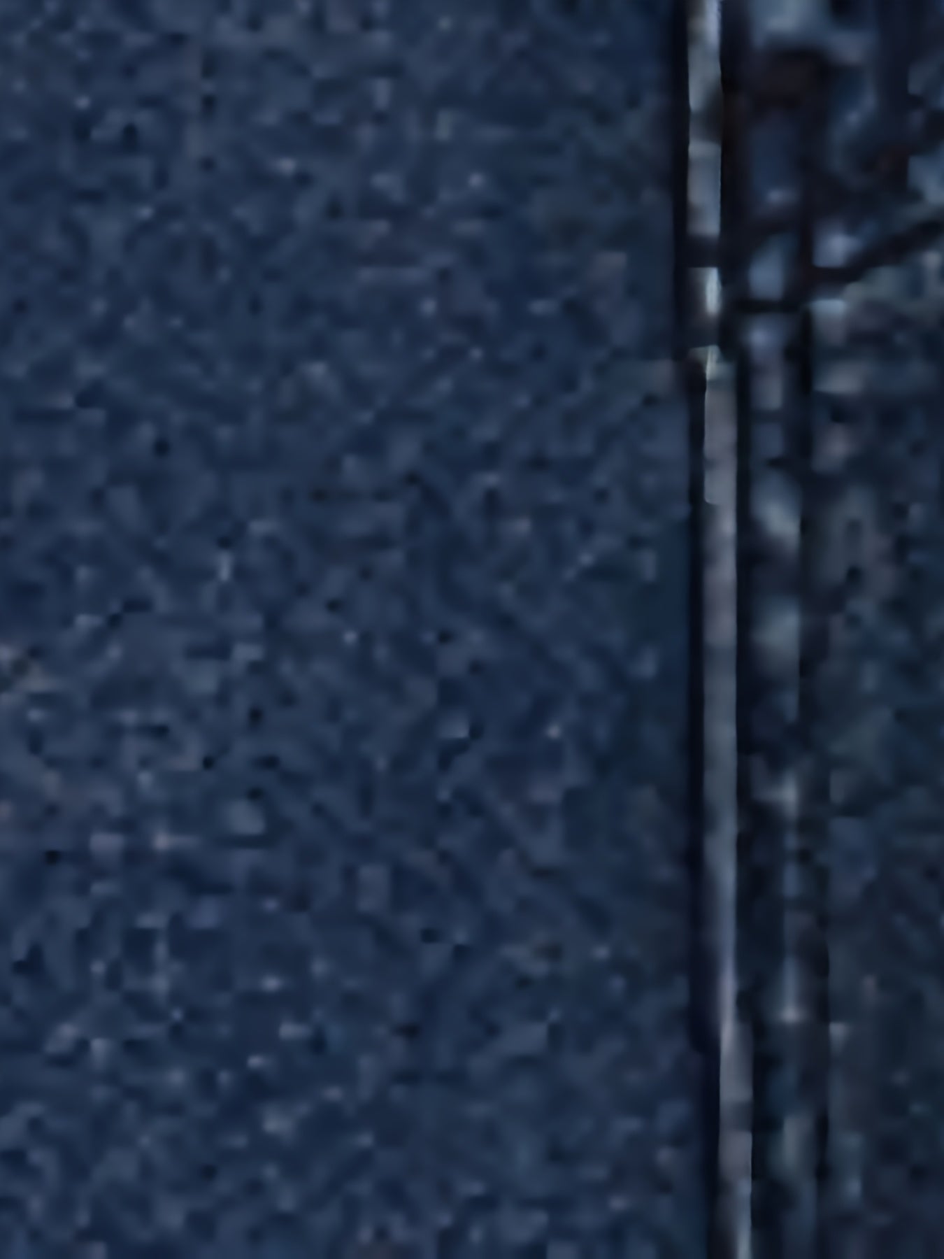 Ayollar uchun katta o'lchamdagi ochko'k ko'k rangli yuvilgan denim jinsi, yuqori elastiklikli, to'g'ri oyoqli