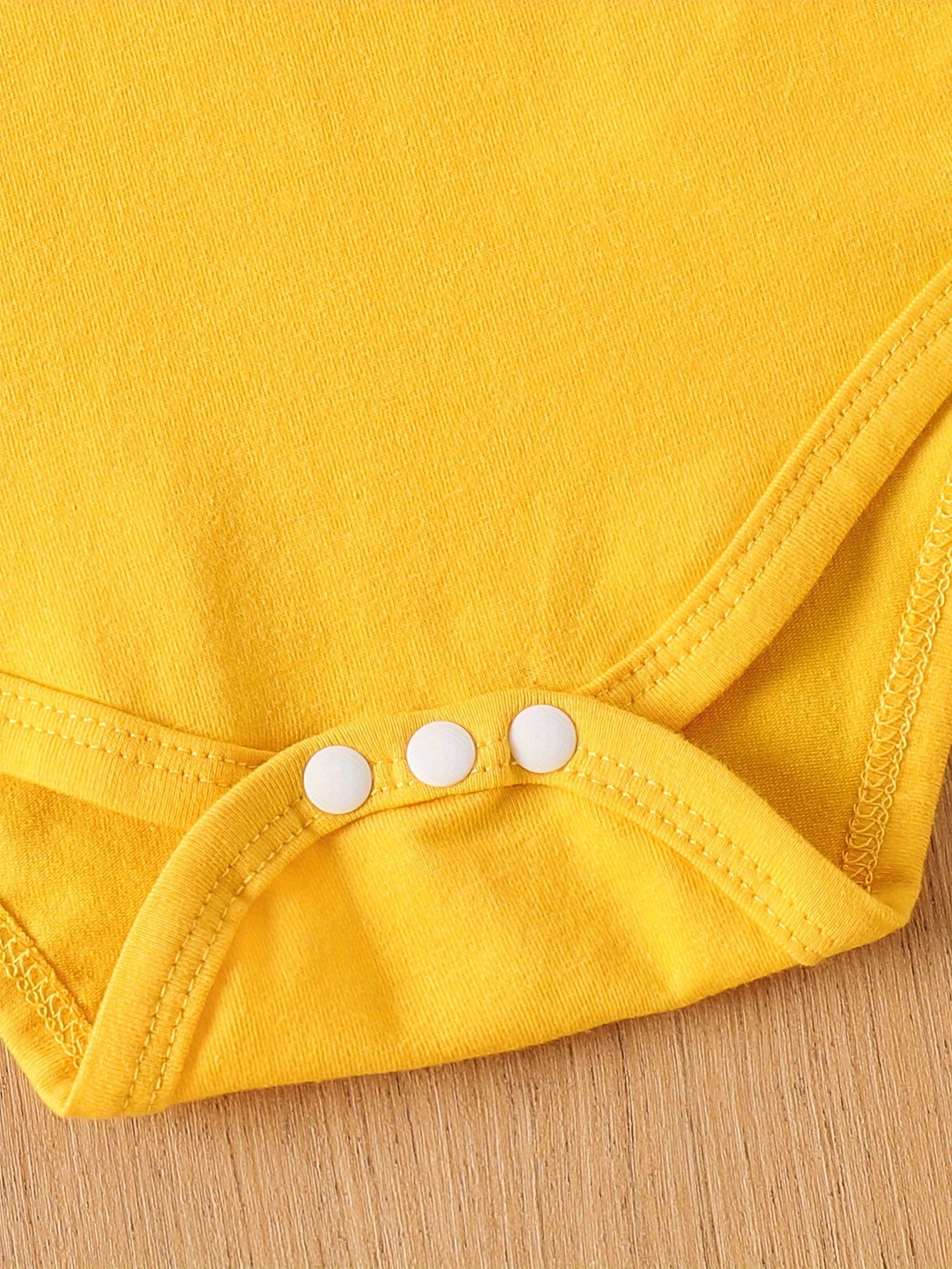 Yangi tug'ilgan chaqaloqlar uchun ayiq va quyoshgul naqshli paxta to'quv kiyimlar to'plami