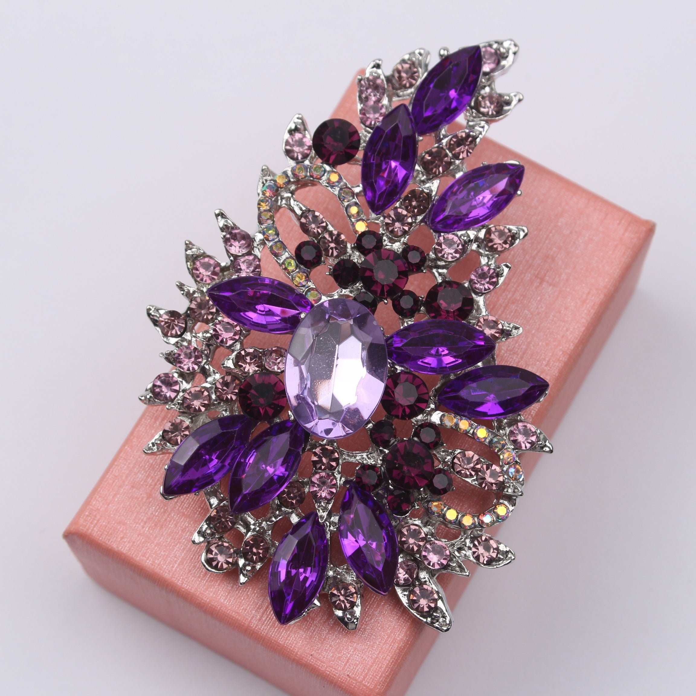 Vintage Rhinestone Brooch Pin with Irregular Flower Design