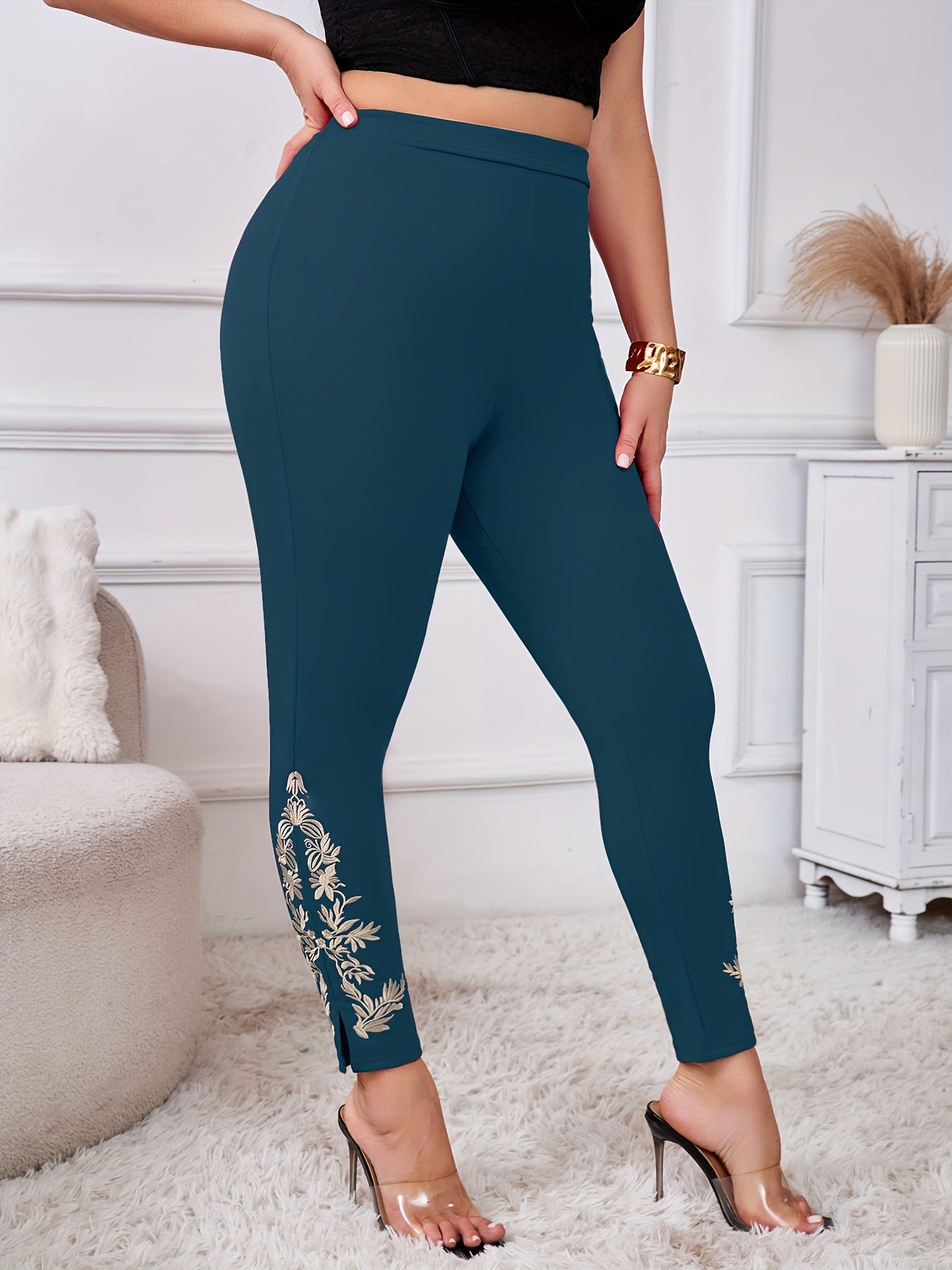 Pantalones de tiro alto con bordado floral y tela stretch para mujer, talla grande, negro con dorado