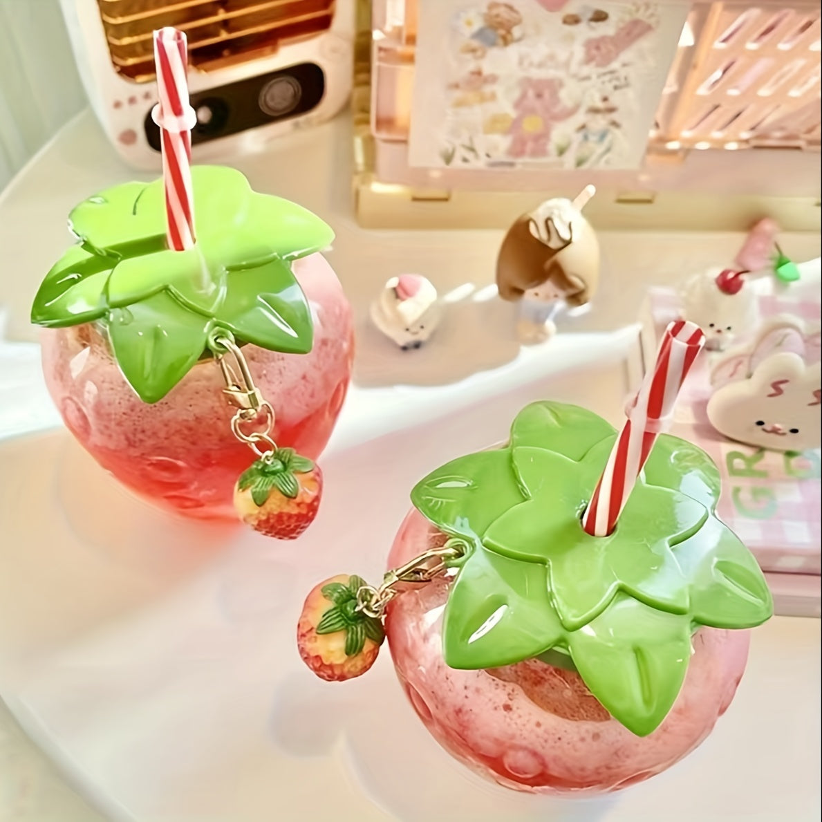 Transparent Strawberry Tumbler with Lid and Straw for Milk Tea and Fruit Drinks