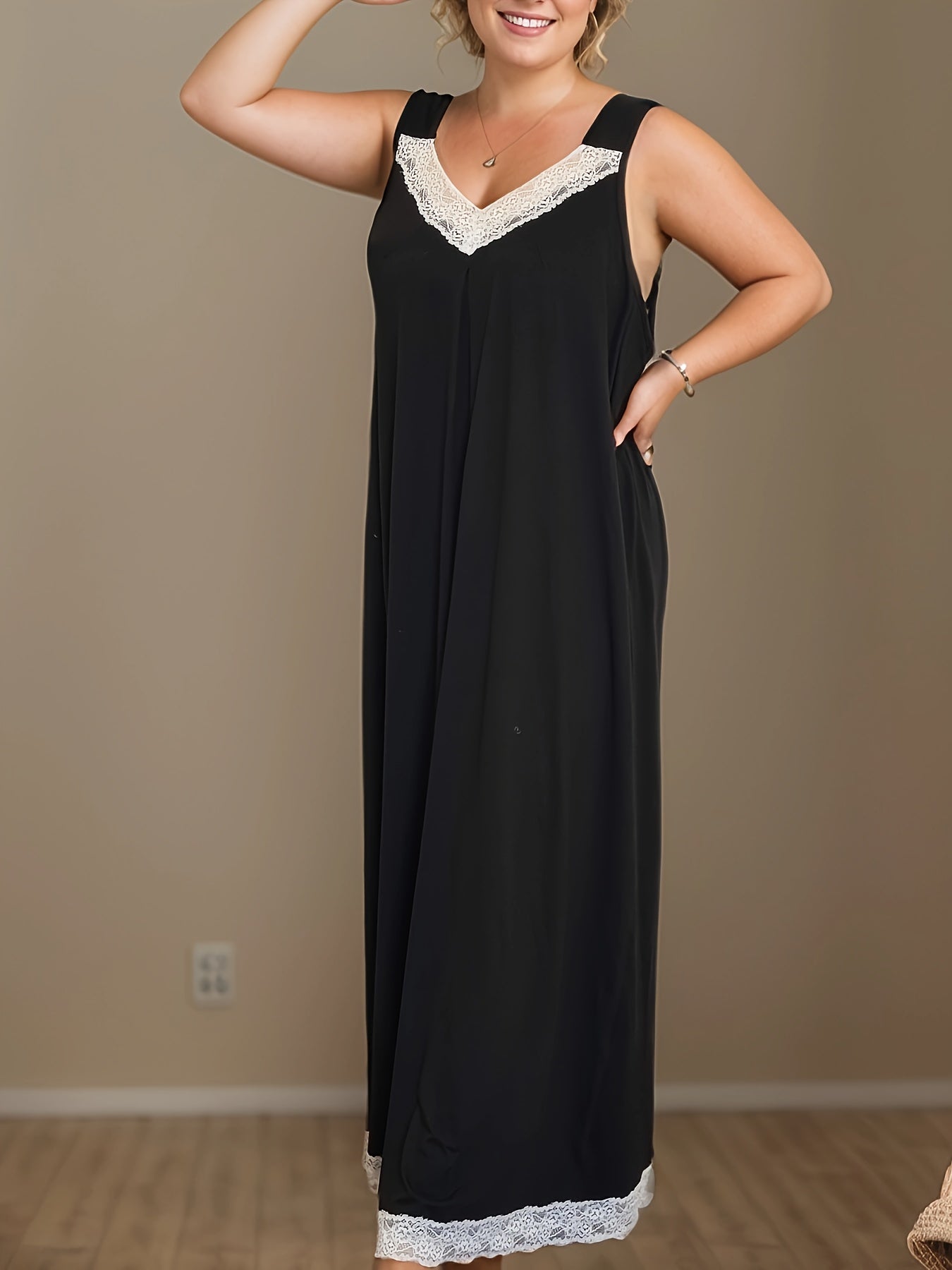 Plus Size Black Lace Long Camisole Nightgown V-Neck Robe