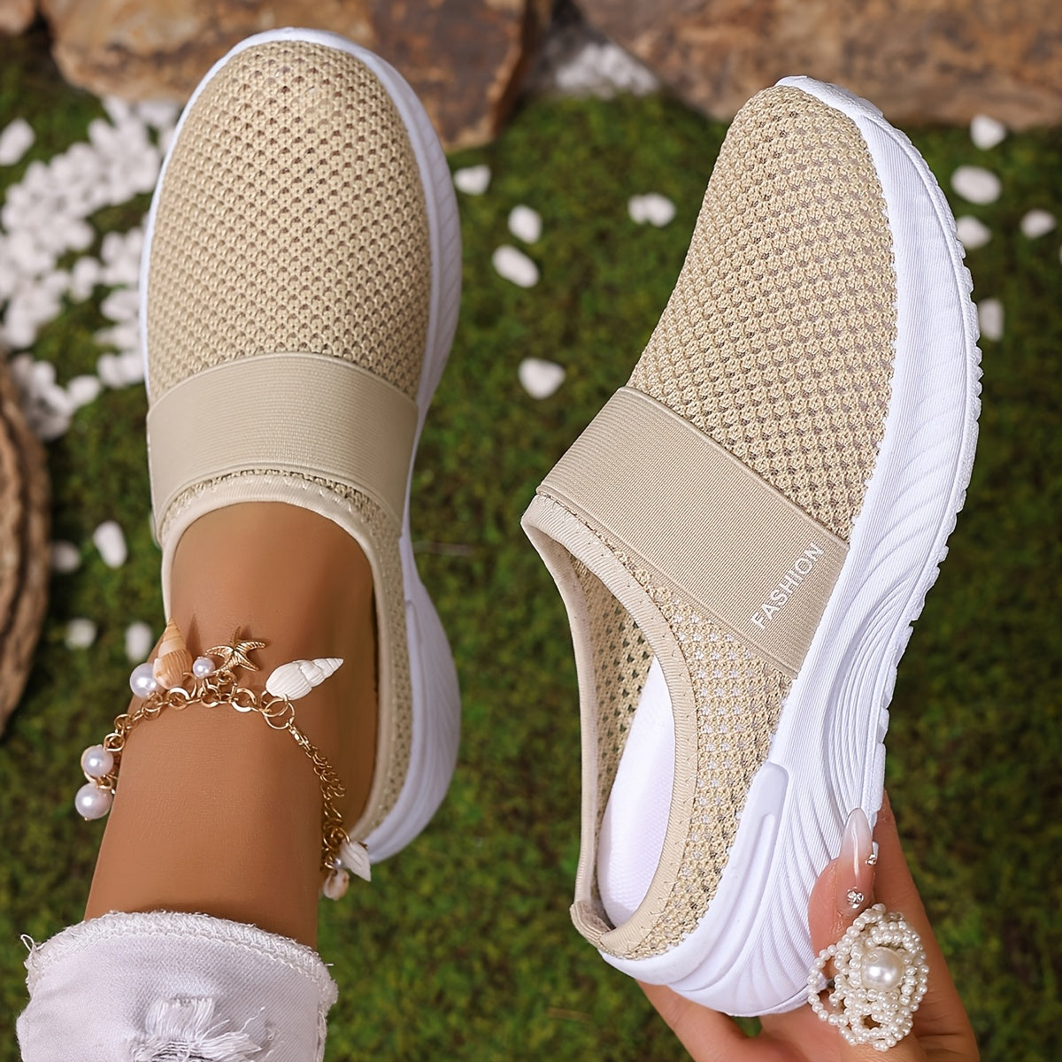 Women's White Large Mesh Slip-On Casual Sports Shoes for Summer and Beach
