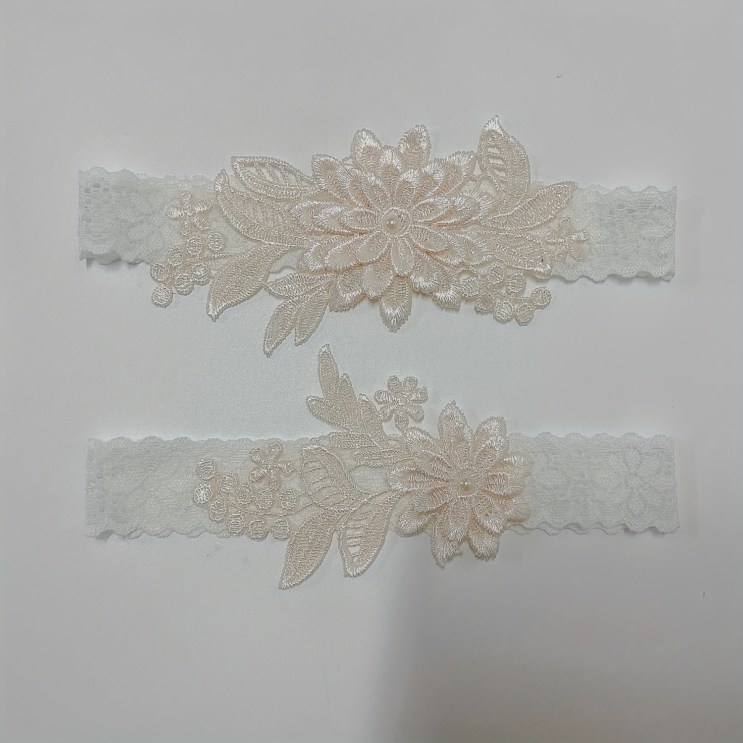 Wedding Garter Set Lace Bridal Garter Belt with Faux Pearl Decorations and Floral Design