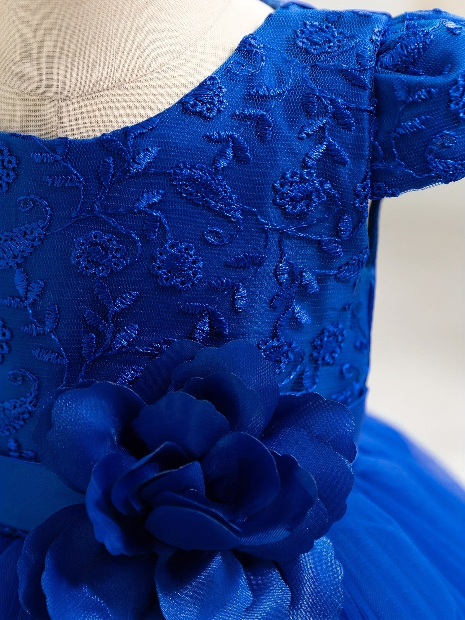 Vestido de princesa con malla para niñas pequeñas, con capucha de flores y mangas cortas para eventos formales