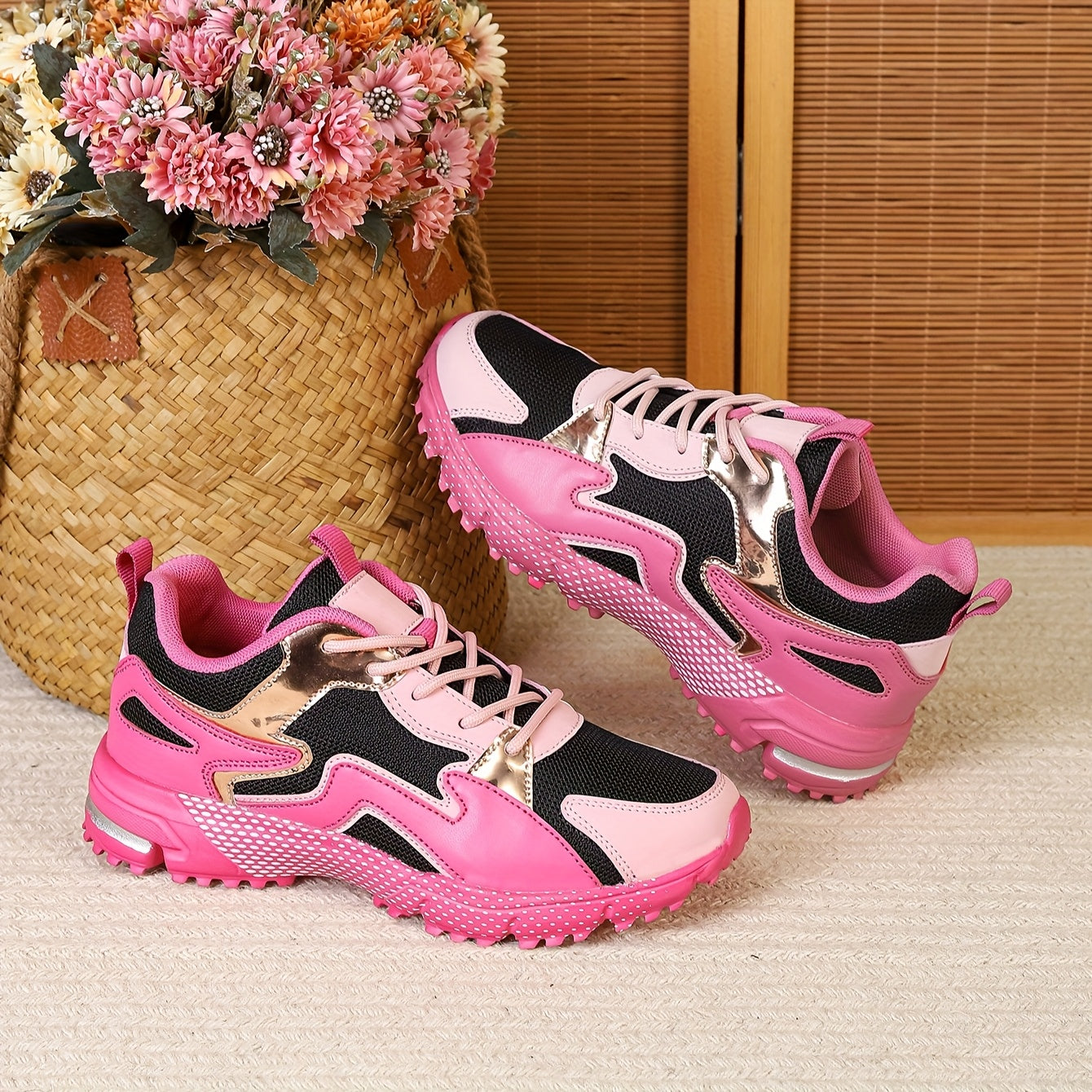 Women's Geometric Pattern Casual Sneakers Sequin Accents Pink Black Low-Top Shoes