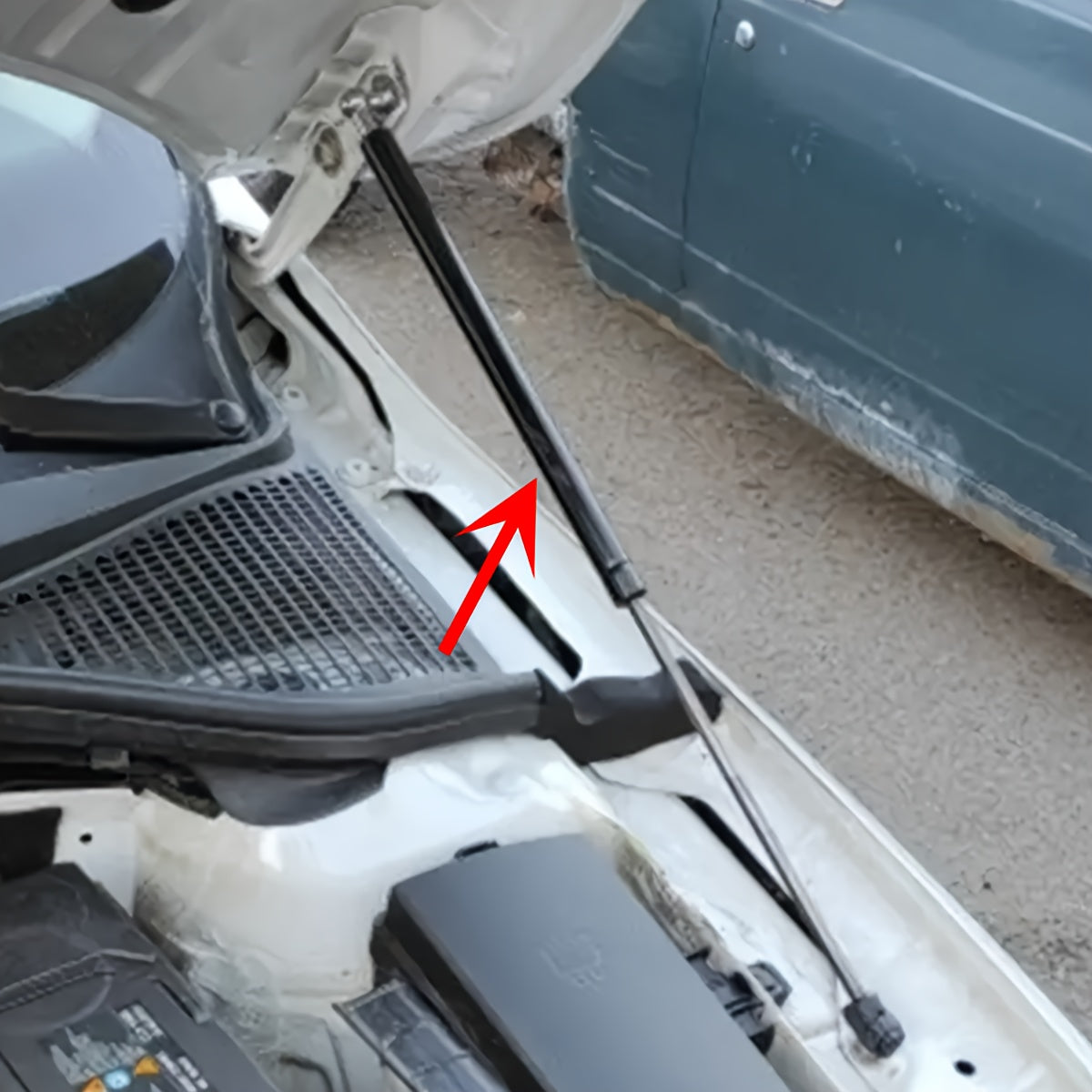 Universal 300-600mm Avtomobil shtrutlari 200N old va orqa kapot, bagaj shok, sprinqli amortizator