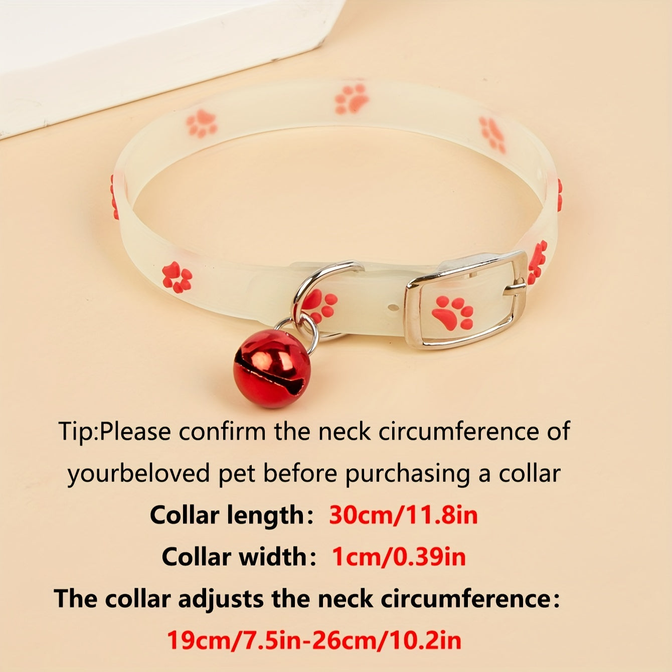 Collar ajustable para gato que brilla en la oscuridad con huellas de colores y material de goma