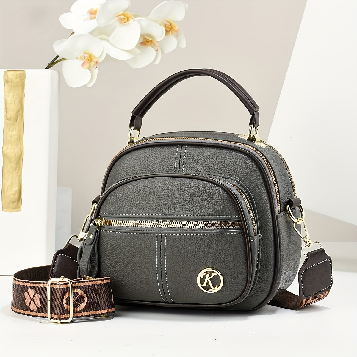 Женская стеганая сумка через плечо в спортивном стиле, устойчивая к пятнам, с фиксированными ремнями, на молнии, с подкладкой из полиэстера, с отделкой краев - универсальная сумка через плечо и тоут для подарка на День матери и Пасху.